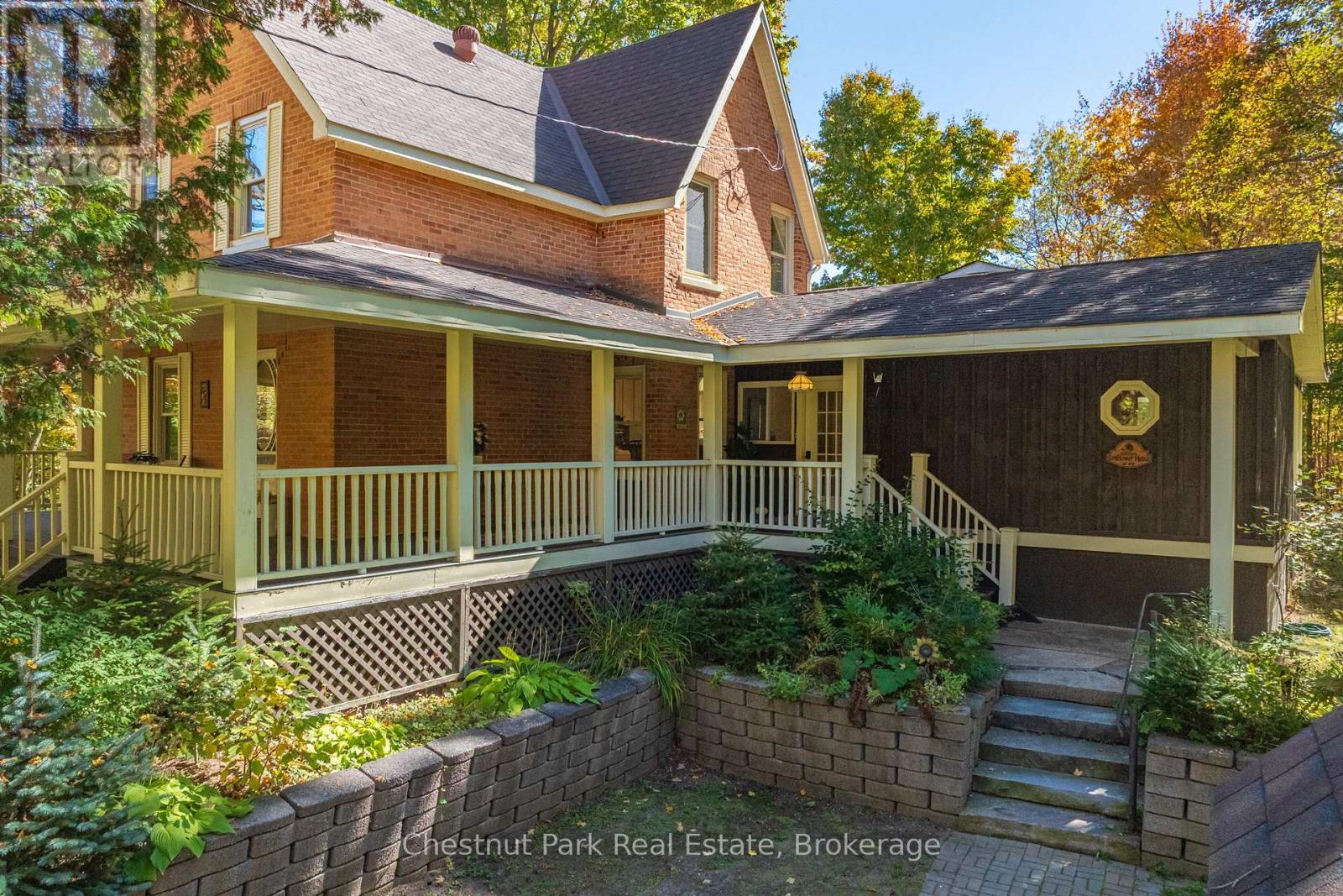 2360 60 Highway, Lake Of Bays, Ontario  P1H 2E5 - Photo 32 - X12443768