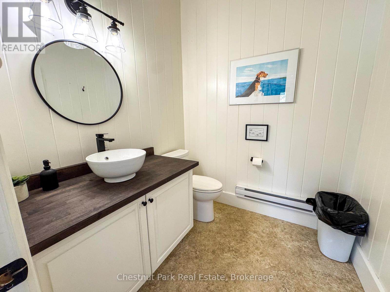 1004 Maple Street, Muskoka Lakes, Ontario  P0C 1A0 - Photo 14 - X12444403