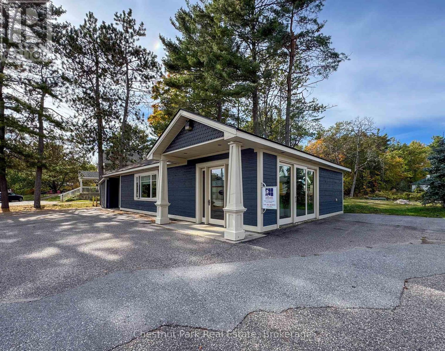 1004 Maple Street, Muskoka Lakes, Ontario  P0C 1A0 - Photo 18 - X12444403