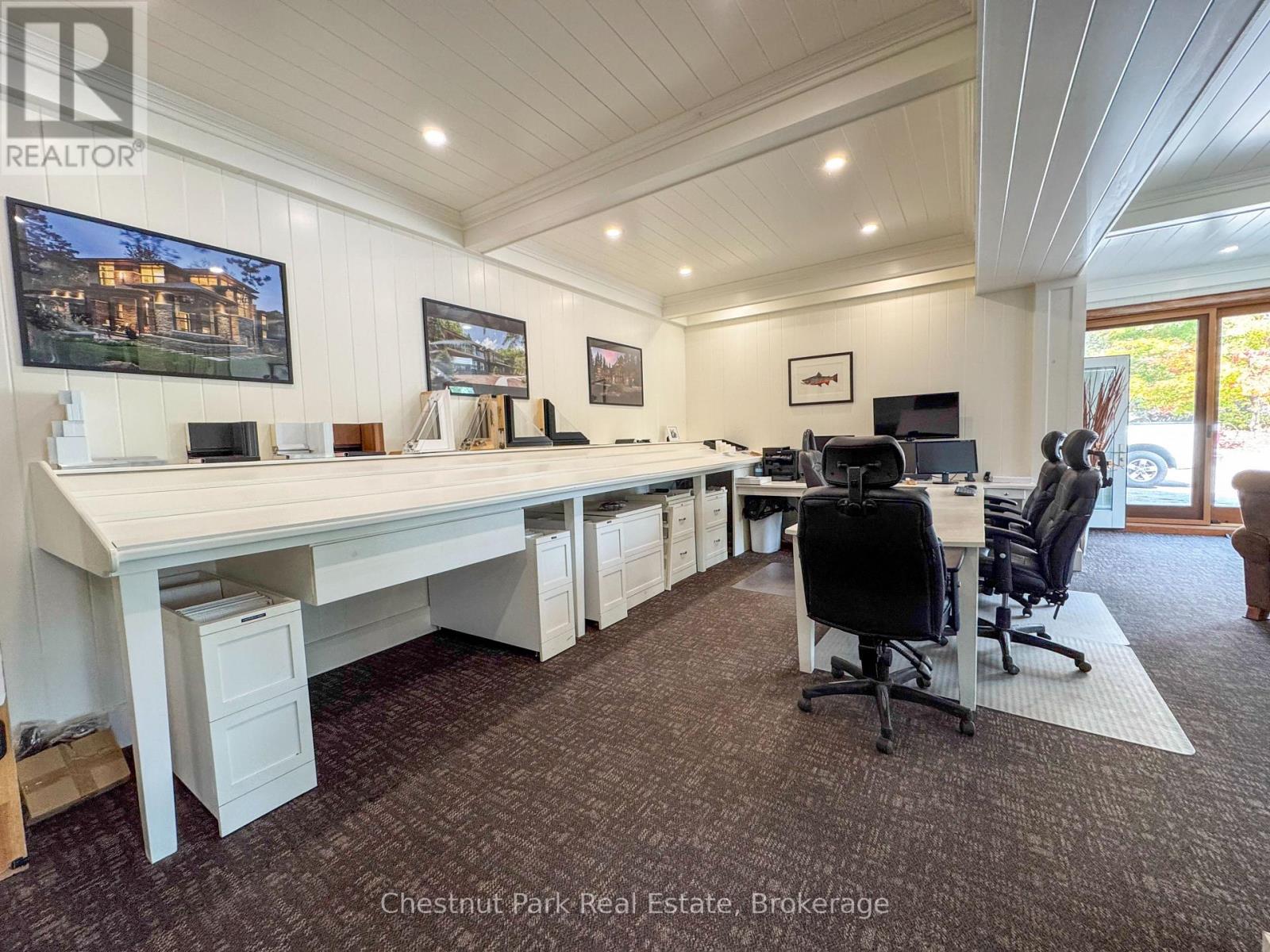 1004 Maple Street, Muskoka Lakes, Ontario  P0C 1A0 - Photo 6 - X12444403