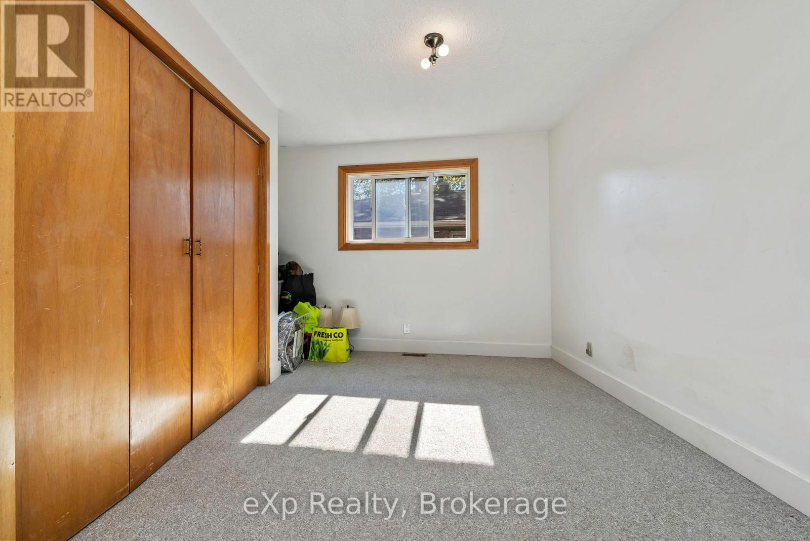 18 Kristen Heights, Parry Sound, Ontario  P2A 2Z6 - Photo 21 - X12444974