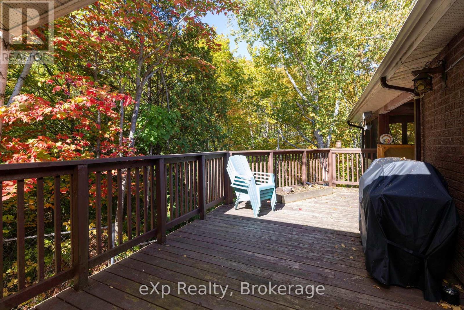 18 Kristen Heights, Parry Sound, Ontario  P2A 2Z6 - Photo 31 - X12444974