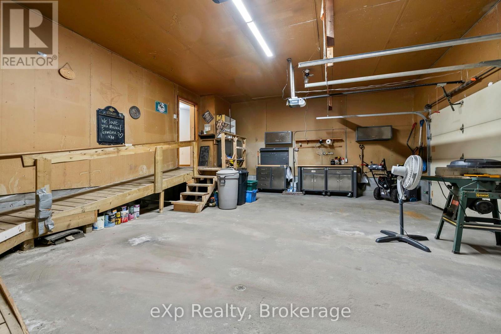 18 Kristen Heights, Parry Sound, Ontario  P2A 2Z6 - Photo 32 - X12444974