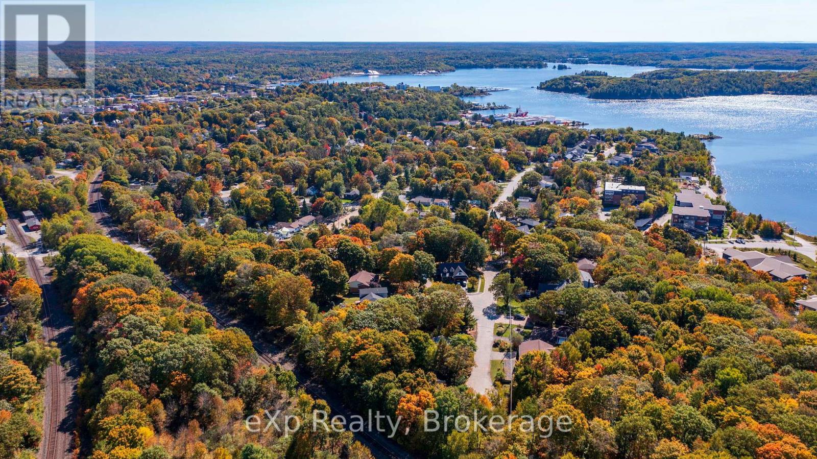 18 Kristen Heights, Parry Sound, Ontario  P2A 2Z6 - Photo 33 - X12444974