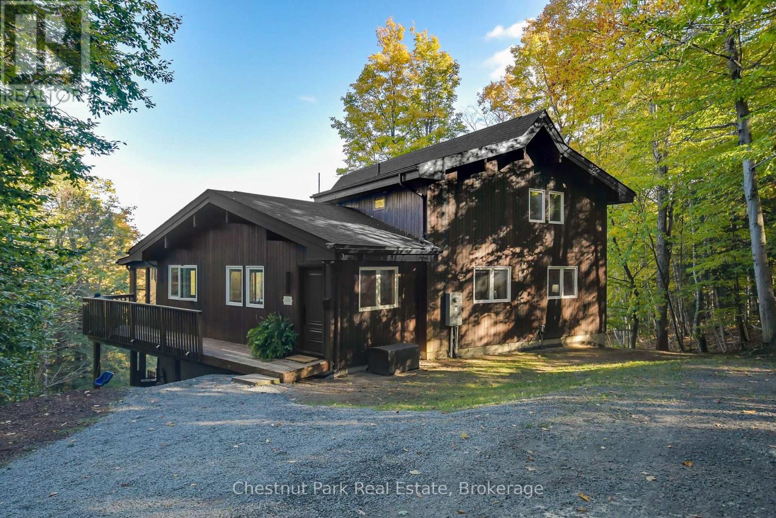 1033 Point Ideal Road, Lake Of Bays, Ontario  P0A 1H0 - Photo 2 - X12445195