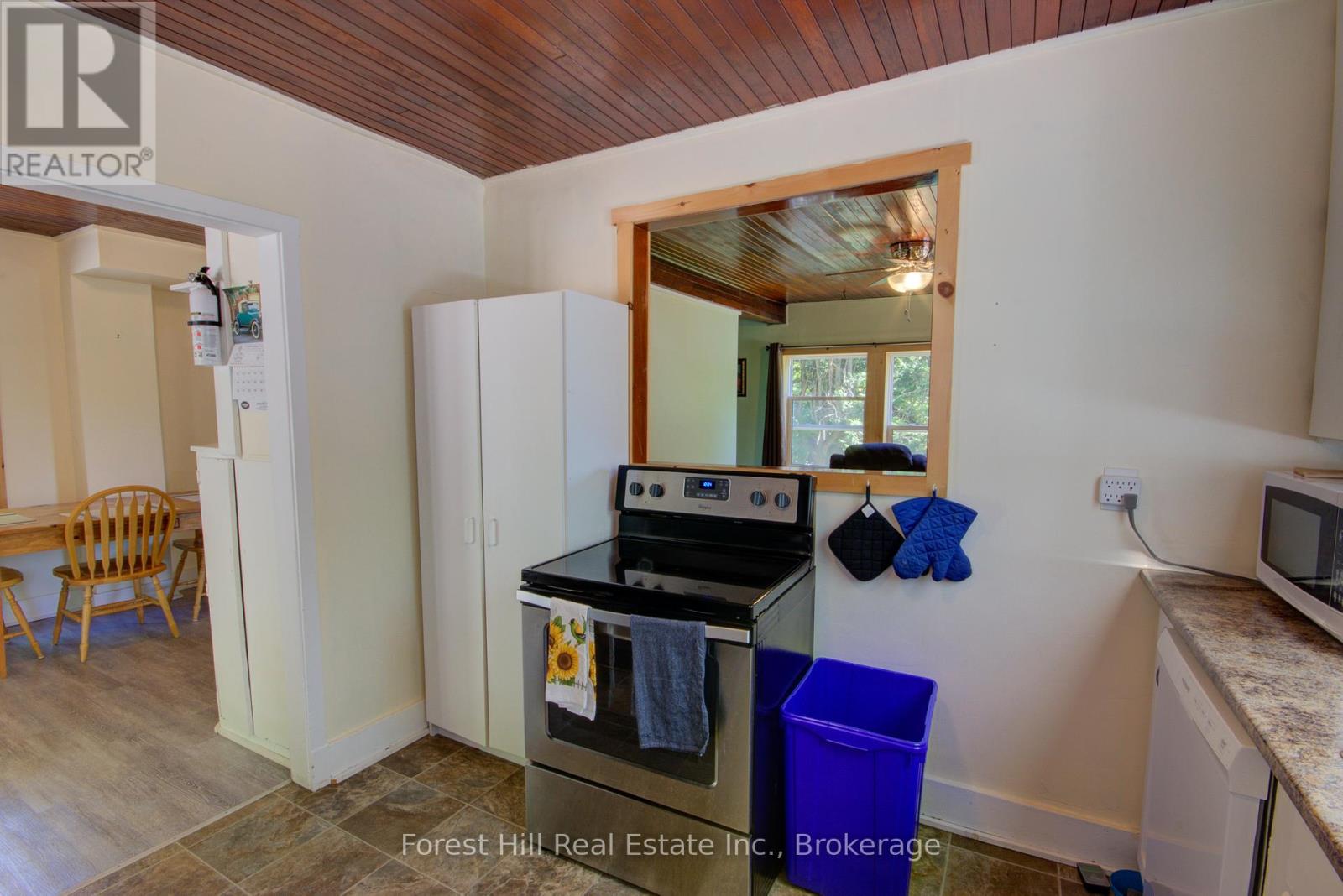 4061 Muskoka Rd 169 Highway, Muskoka Lakes, Ontario  P0B 1J0 - Photo 14 - X12446717