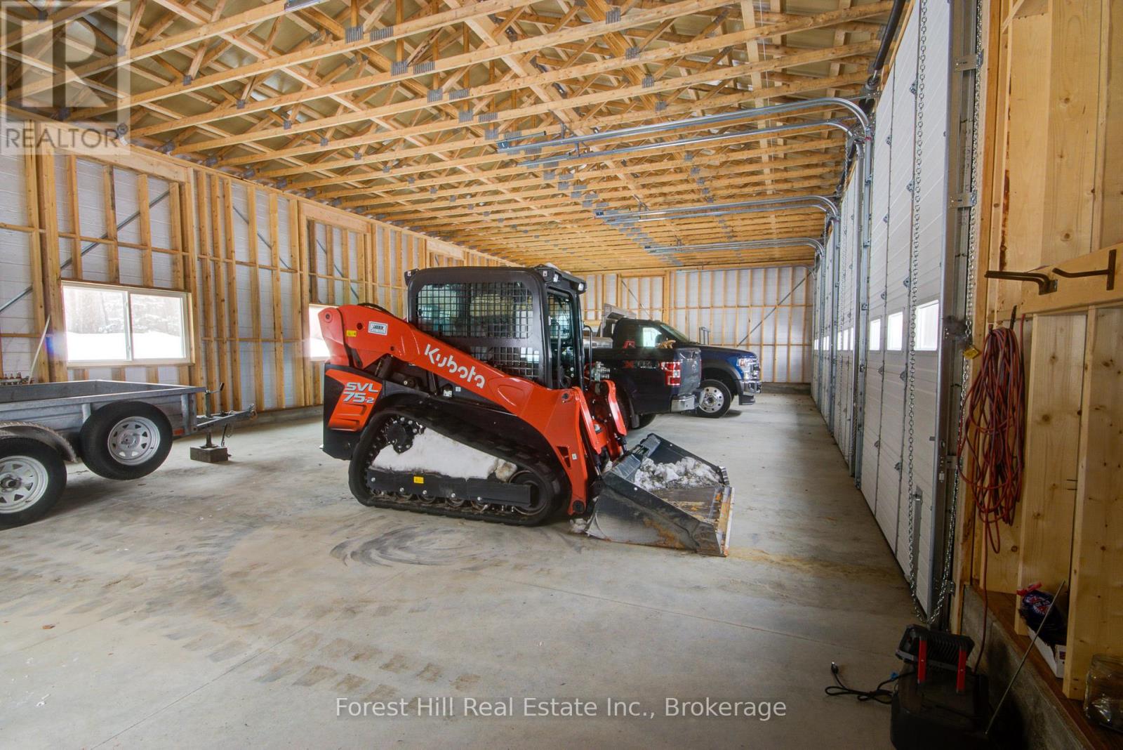 4061 Muskoka Rd 169 Highway, Muskoka Lakes, Ontario  P0B 1J0 - Photo 32 - X12446717