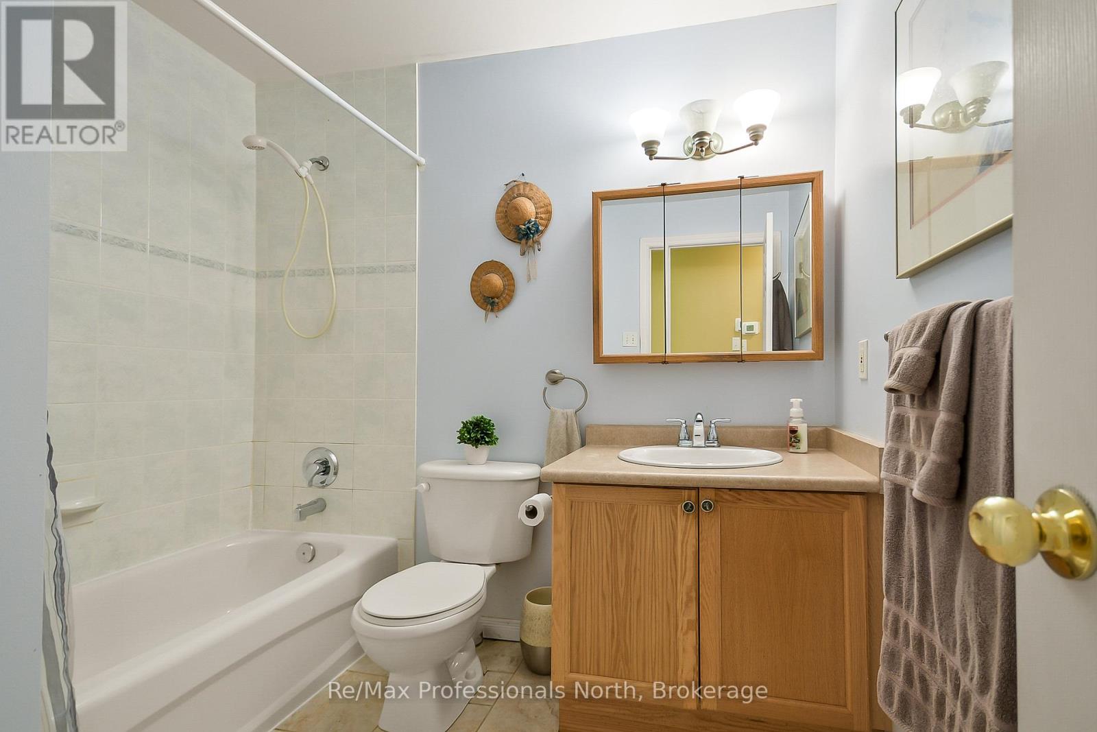 1200 Muskoka Road N, Gravenhurst, Ontario  P1P 1R7 - Photo 12 - X12446973