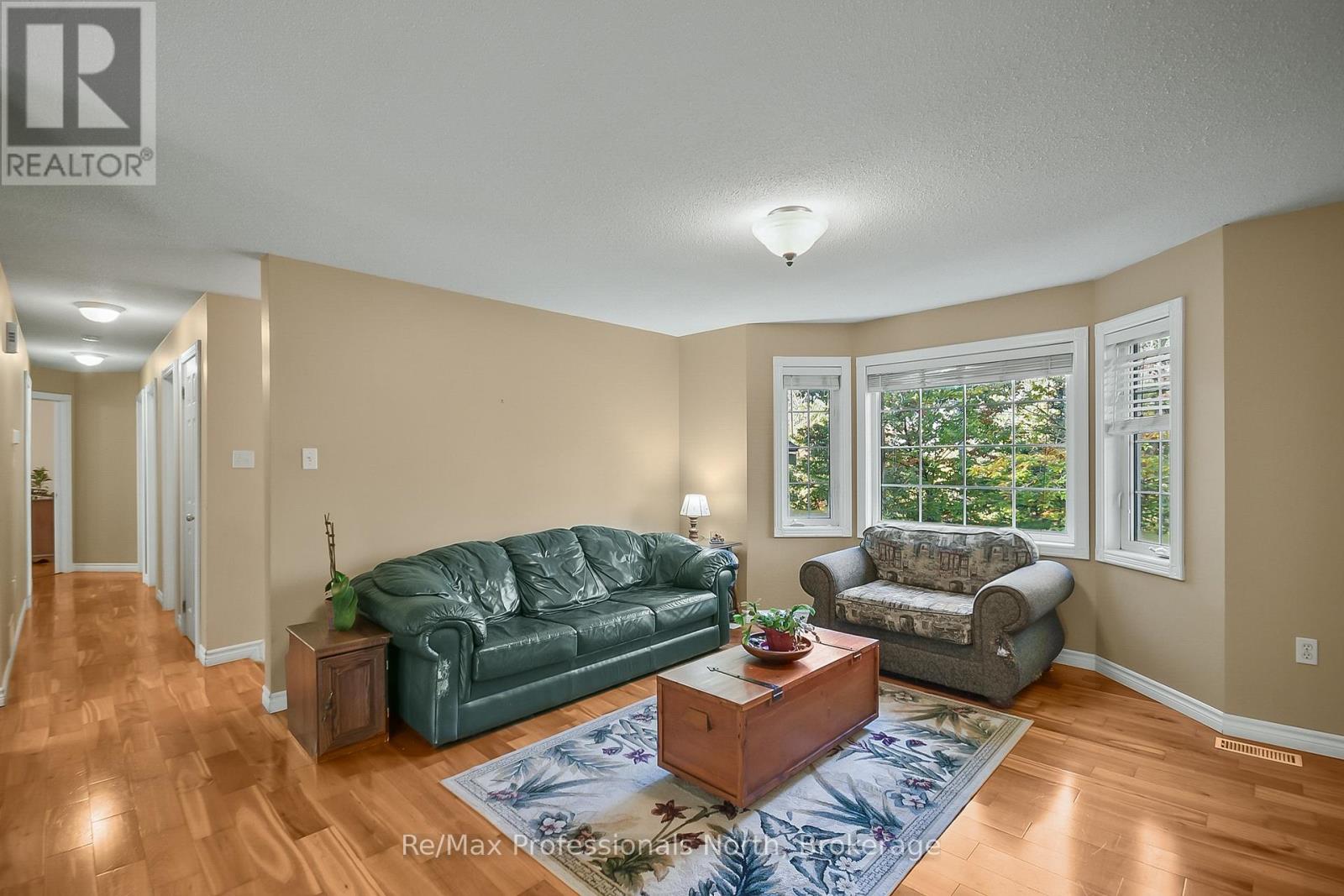 1200 Muskoka Road N, Gravenhurst, Ontario  P1P 1R7 - Photo 5 - X12446973