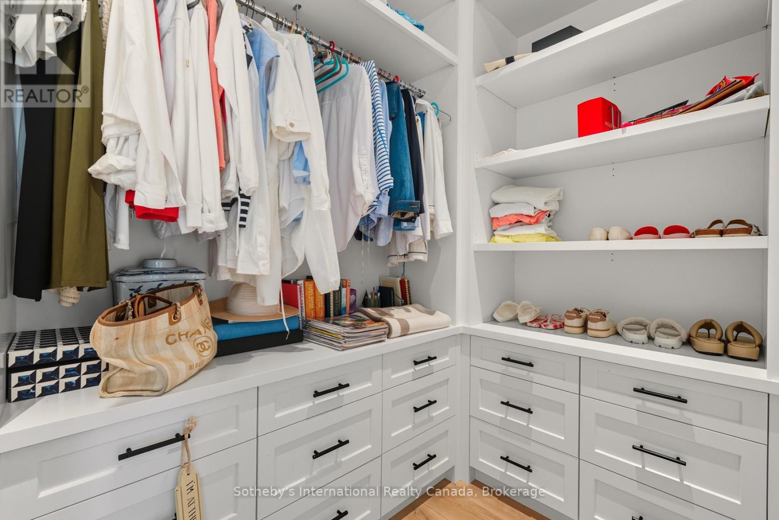 800 Big Island Road, Huntsville, Ontario  P1H 2J2 - Photo 18 - X12447480