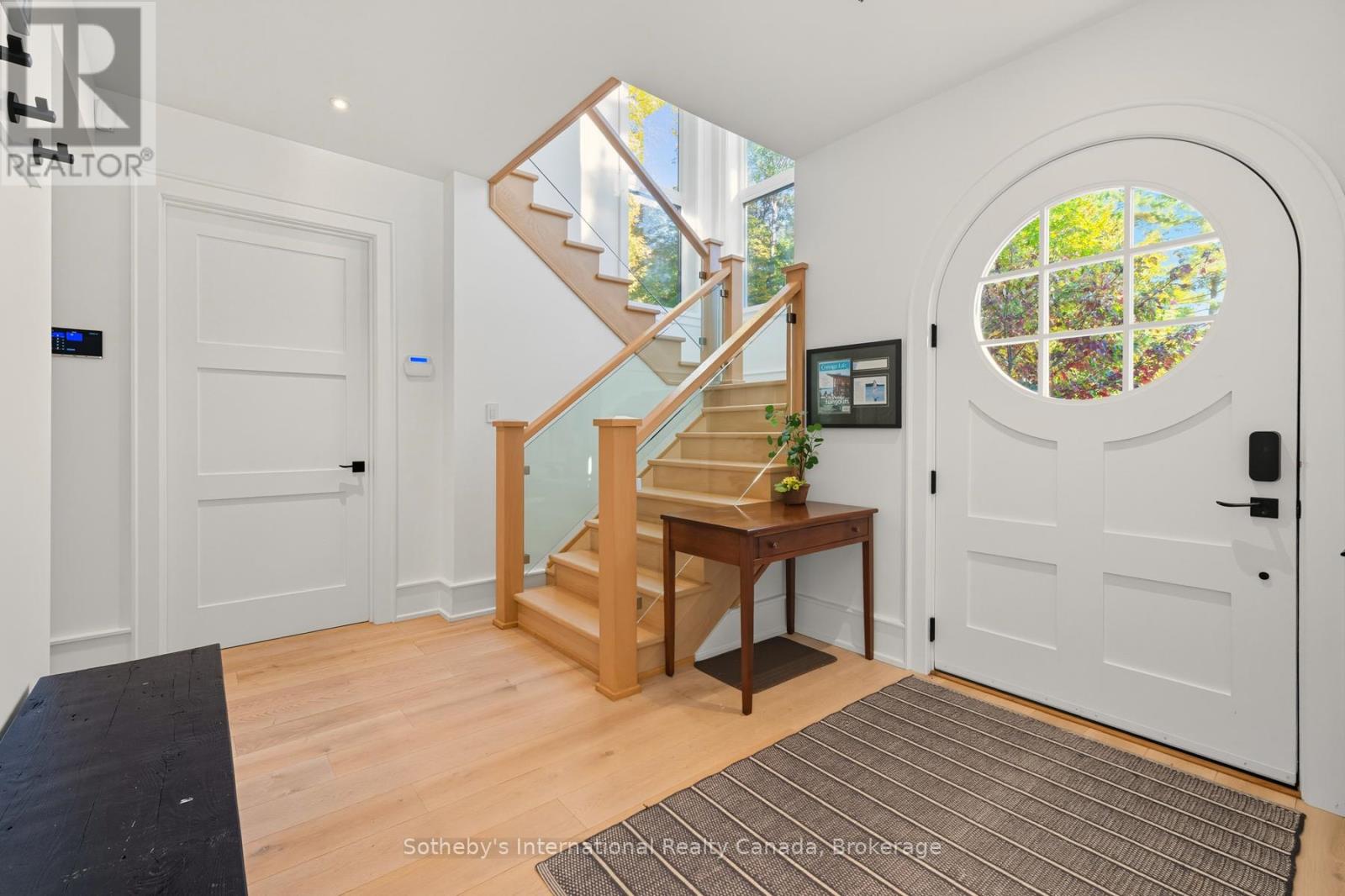 800 Big Island Road, Huntsville, Ontario  P1H 2J2 - Photo 5 - X12447480