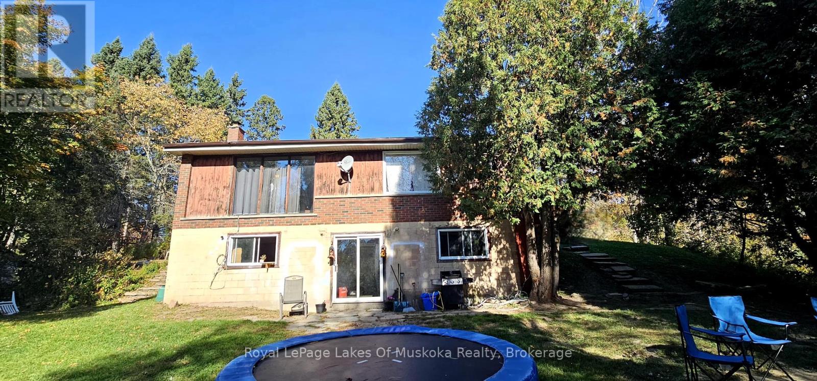 171 Fairyview Drive, Huntsville, Ontario  P1H 1C1 - Photo 2 - X12447753