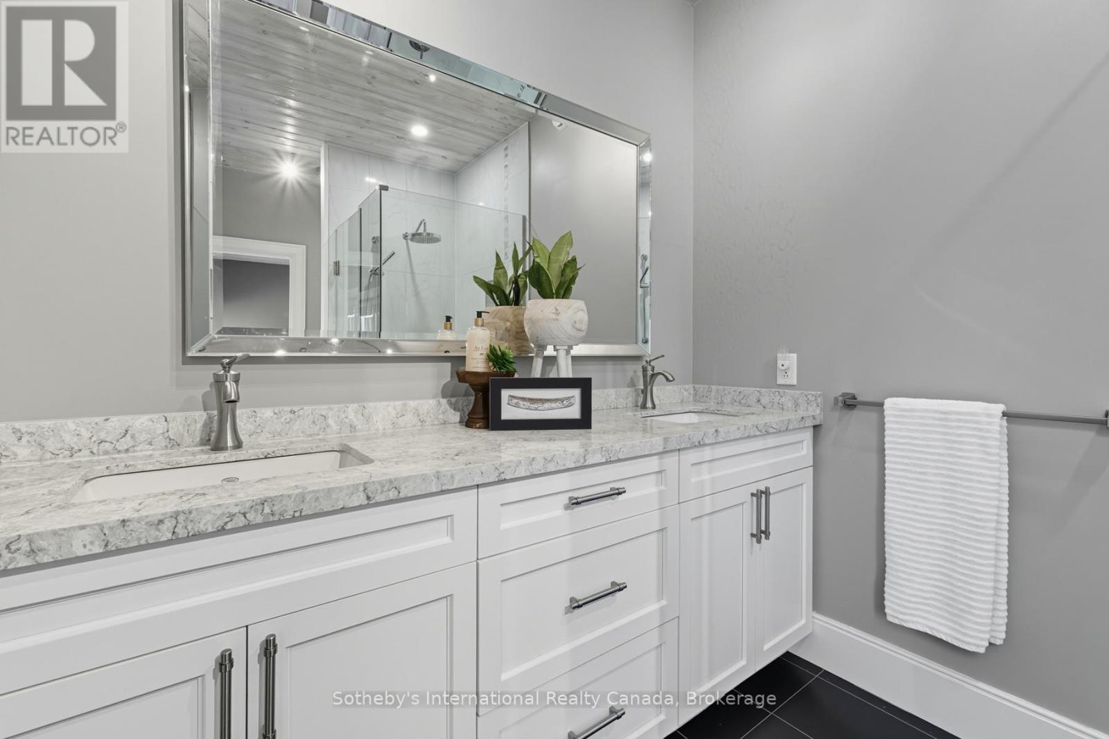 64 Bowyer Road, Huntsville, Ontario  P1H 2J4 - Photo 22 - X12448426