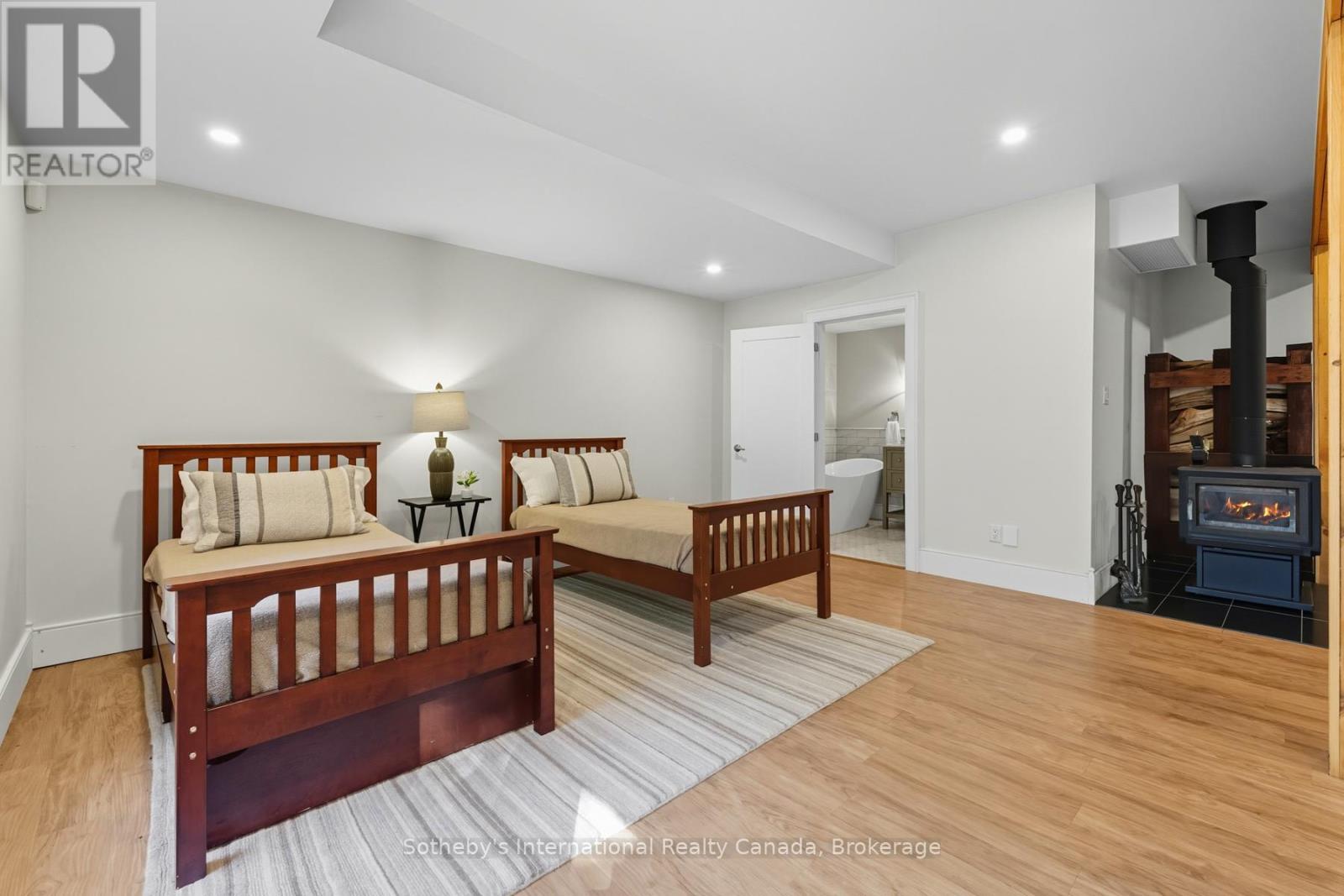 64 Bowyer Road, Huntsville, Ontario  P1H 2J4 - Photo 29 - X12448426