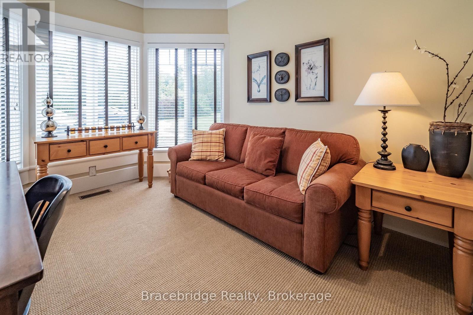 Villa 6 W1 Or W10 - 1020 Birch Glen Road Highway, Lake Of Bays, Ontario  P0B 1A0 - Photo 14 - X12448611