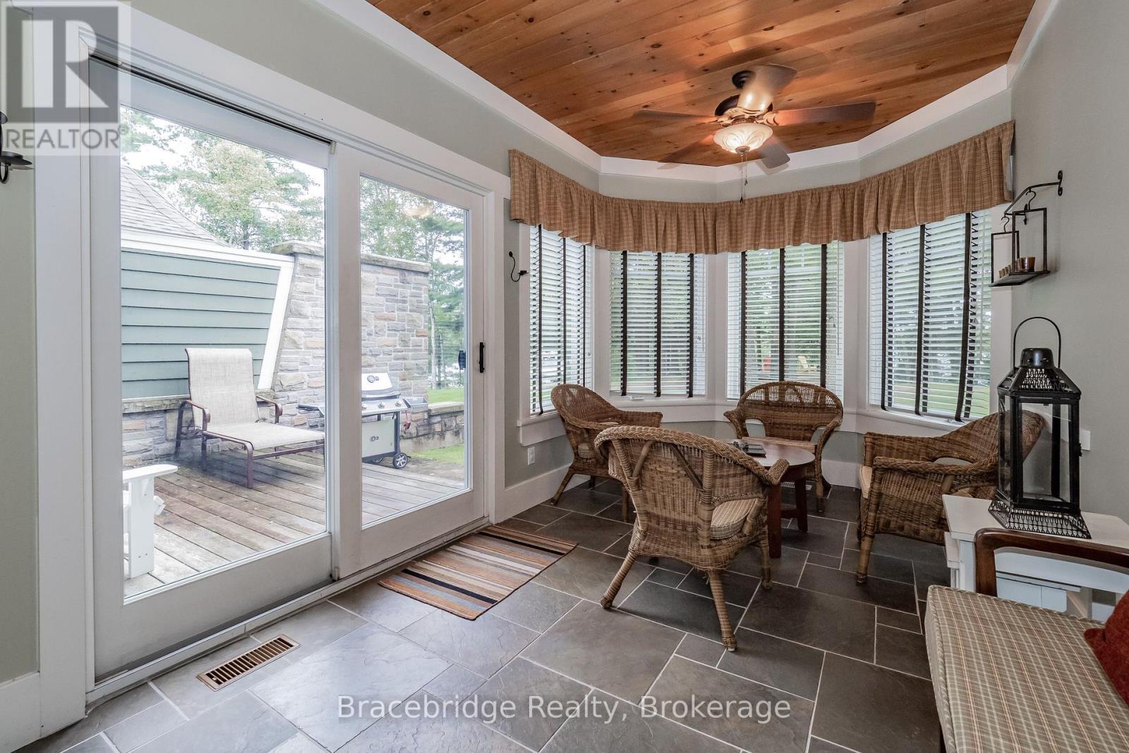 Villa 6 W1 Or W10 - 1020 Birch Glen Road Highway, Lake Of Bays, Ontario  P0B 1A0 - Photo 17 - X12448611