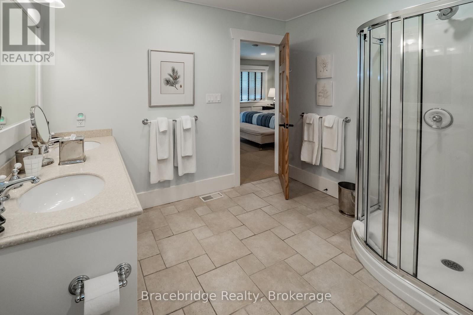 Villa 6 W1 Or W10 - 1020 Birch Glen Road Highway, Lake Of Bays, Ontario  P0B 1A0 - Photo 22 - X12448611