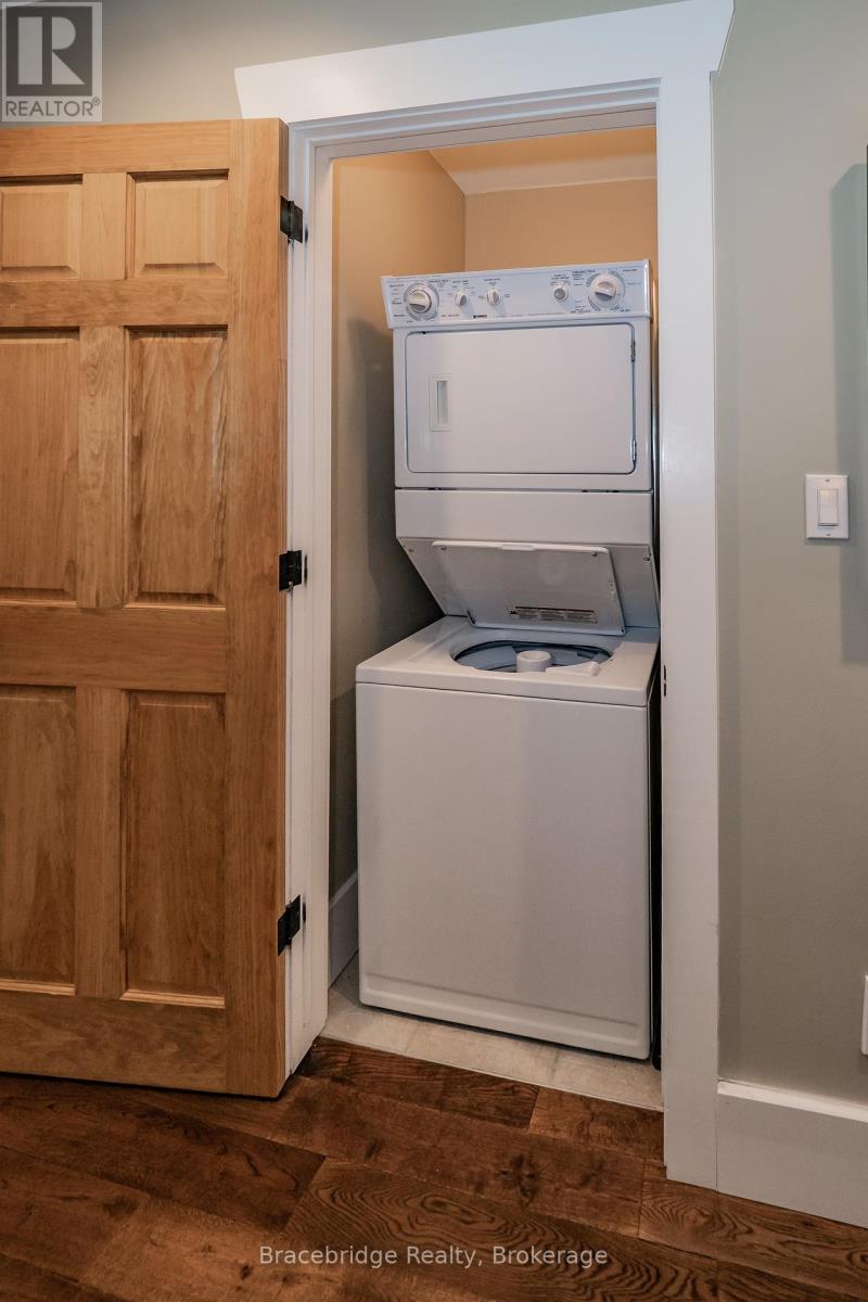 Villa 6 W1 Or W10 - 1020 Birch Glen Road Highway, Lake Of Bays, Ontario  P0B 1A0 - Photo 29 - X12448611