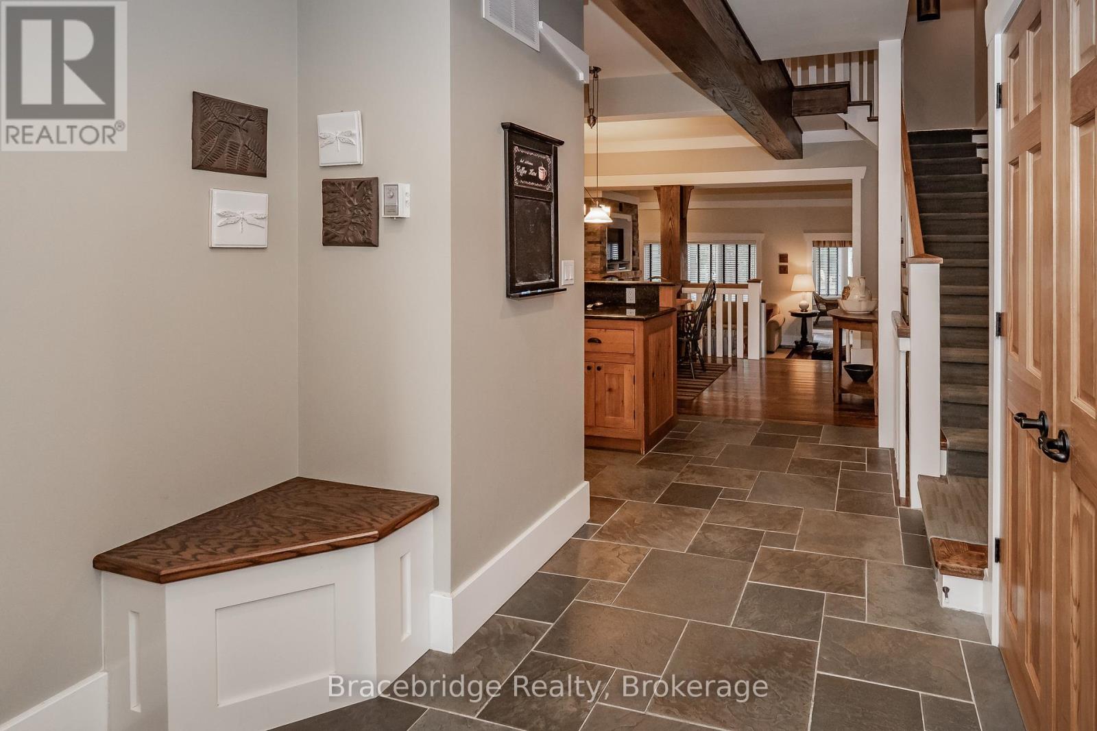 Villa 6 W1 Or W10 - 1020 Birch Glen Road Highway, Lake Of Bays, Ontario  P0B 1A0 - Photo 3 - X12448611