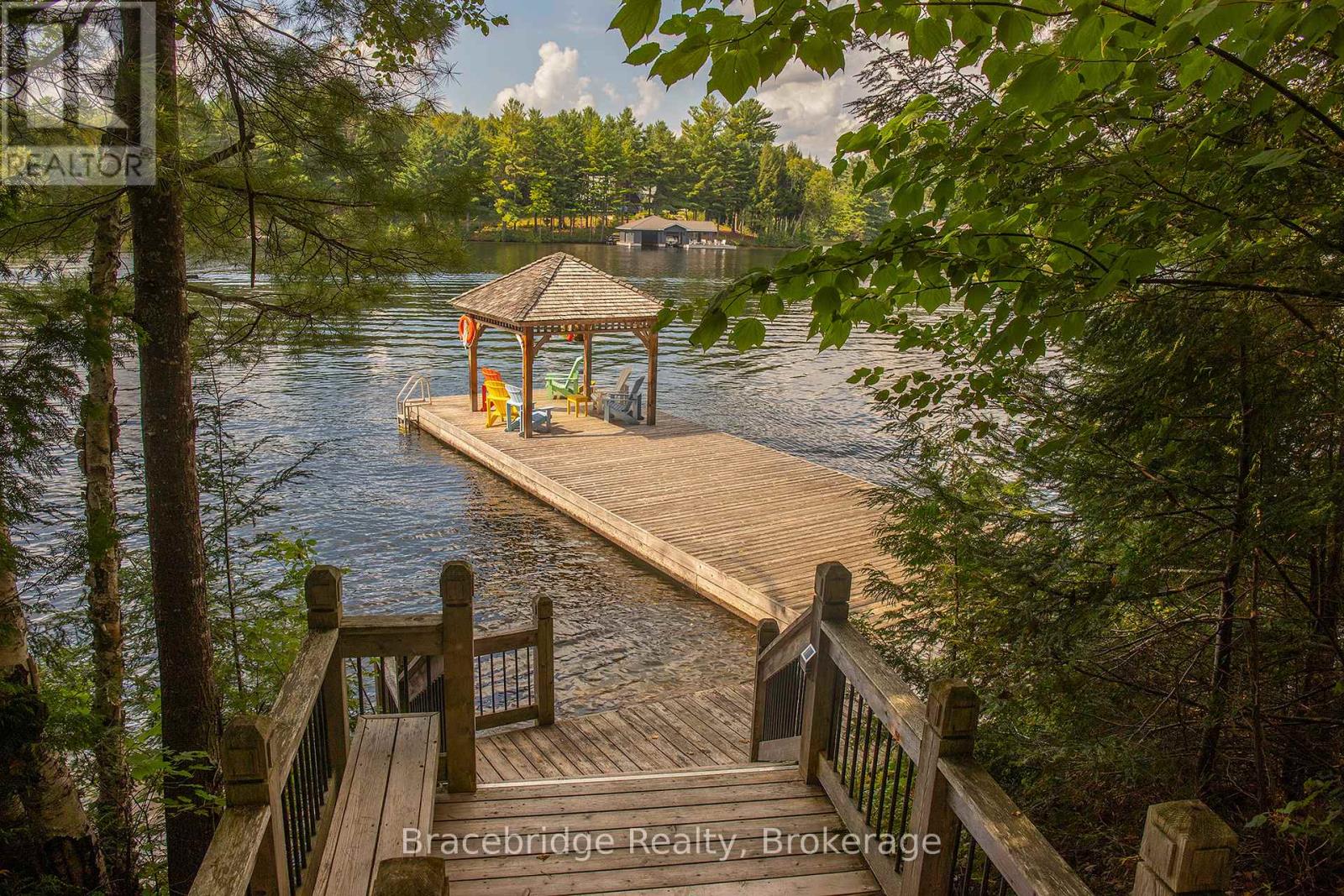 Villa 6 W1 Or W10 - 1020 Birch Glen Road Highway, Lake Of Bays, Ontario  P0B 1A0 - Photo 38 - X12448611