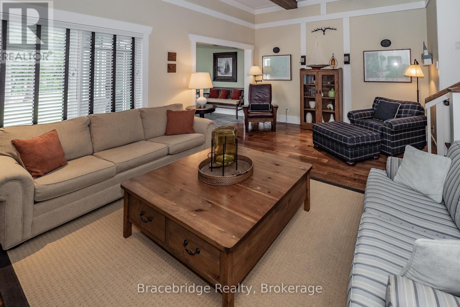 Villa 6 W1 Or W10 - 1020 Birch Glen Road Highway, Lake Of Bays, Ontario  P0B 1A0 - Photo 6 - X12448611