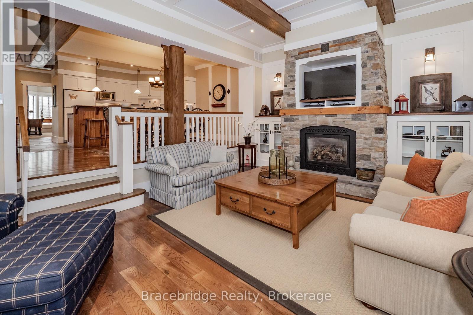 Villa 6 W1 Or W10 - 1020 Birch Glen Road Highway, Lake Of Bays, Ontario  P0B 1A0 - Photo 7 - X12448611