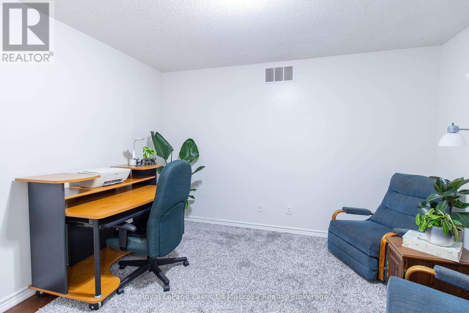 110 - 24 Ontario Street, Bracebridge, Ontario  P1L 2H5 - Photo 17 - X12448690