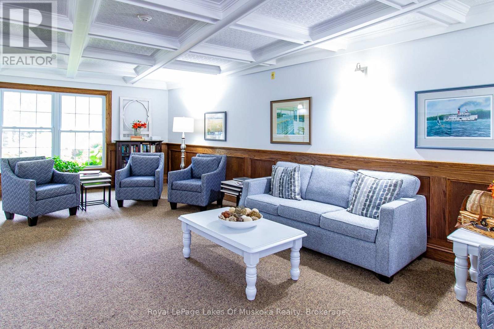 110 - 24 Ontario Street, Bracebridge, Ontario  P1L 2H5 - Photo 4 - X12448690