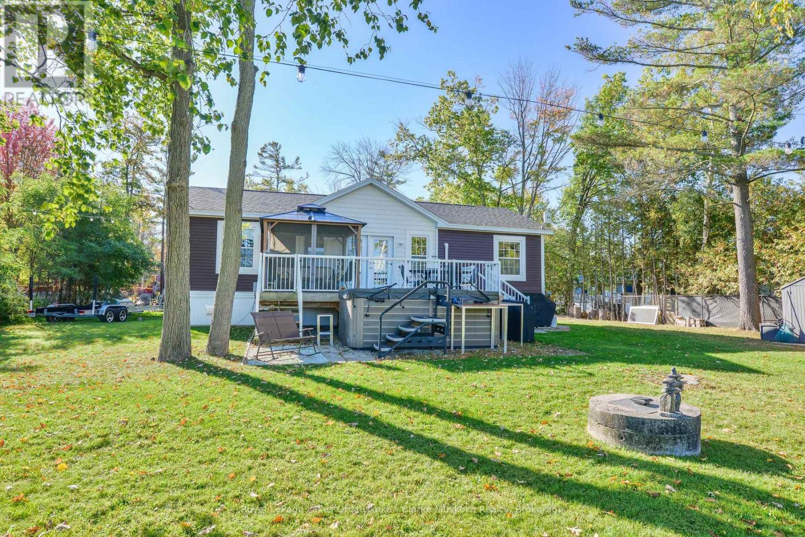 37 Mintens Lane, Georgian Bay, Ontario  L0K 1S0 - Photo 16 - X12450148