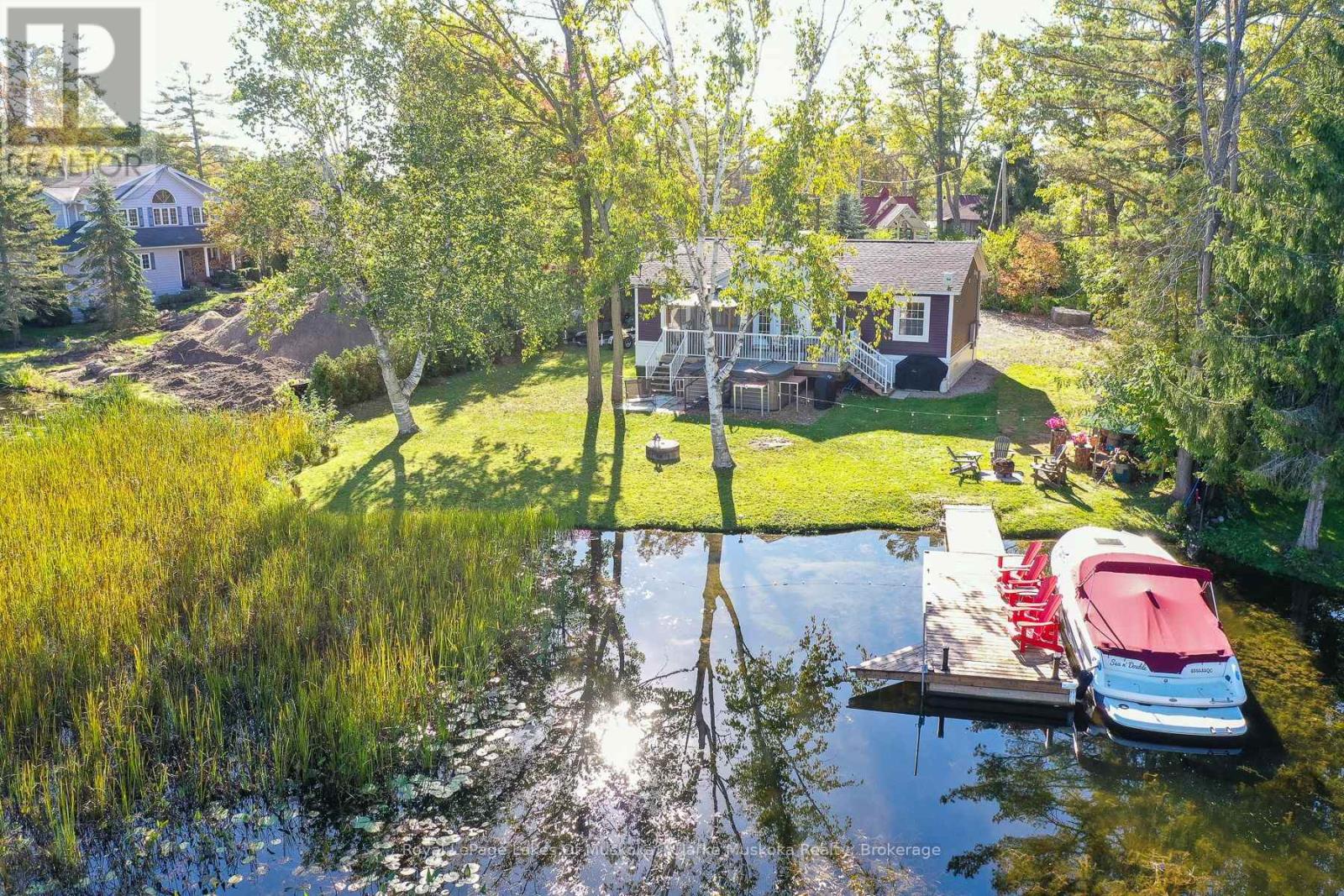 37 Mintens Lane, Georgian Bay, Ontario  L0K 1S0 - Photo 2 - X12450148