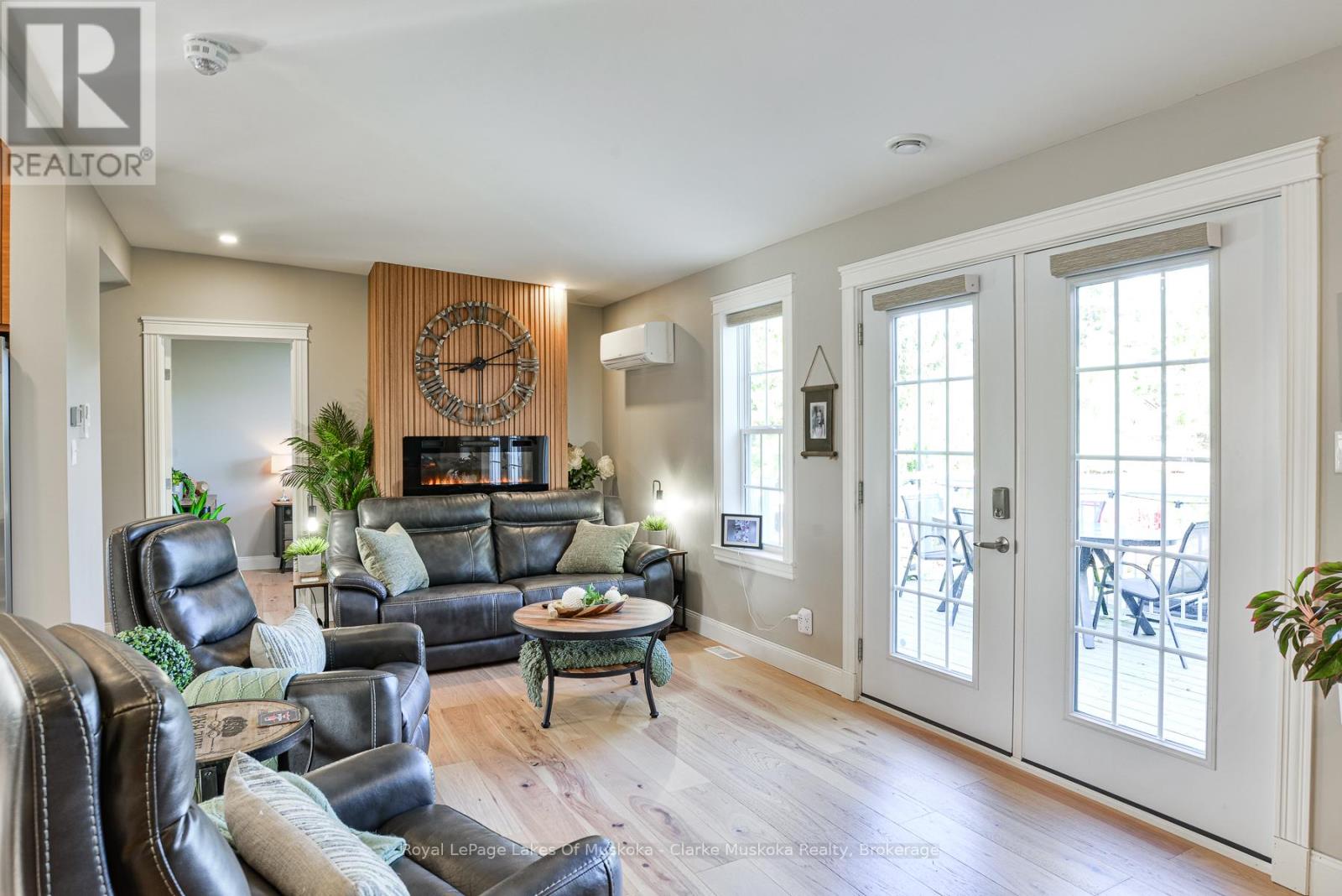 37 Mintens Lane, Georgian Bay, Ontario  L0K 1S0 - Photo 8 - X12450148