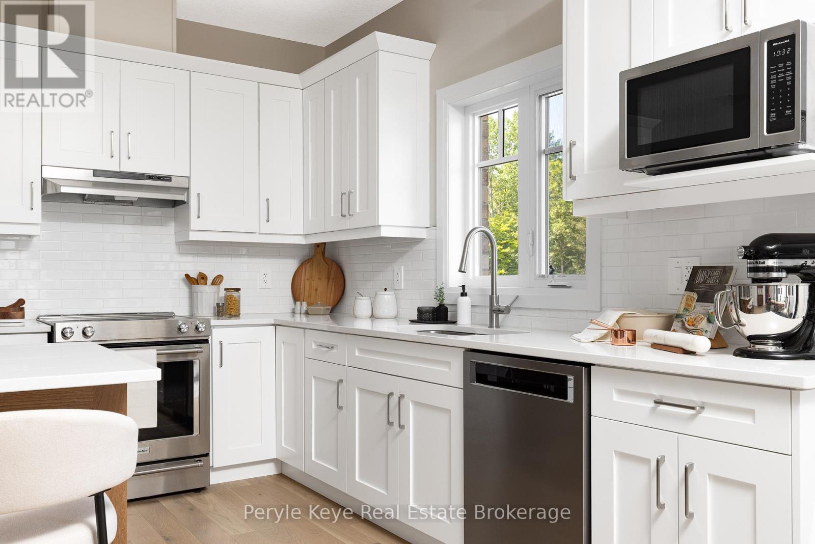 14 Charles Morley Boulevard, Huntsville, Ontario  P1H 0G5 - Photo 19 - X12451087