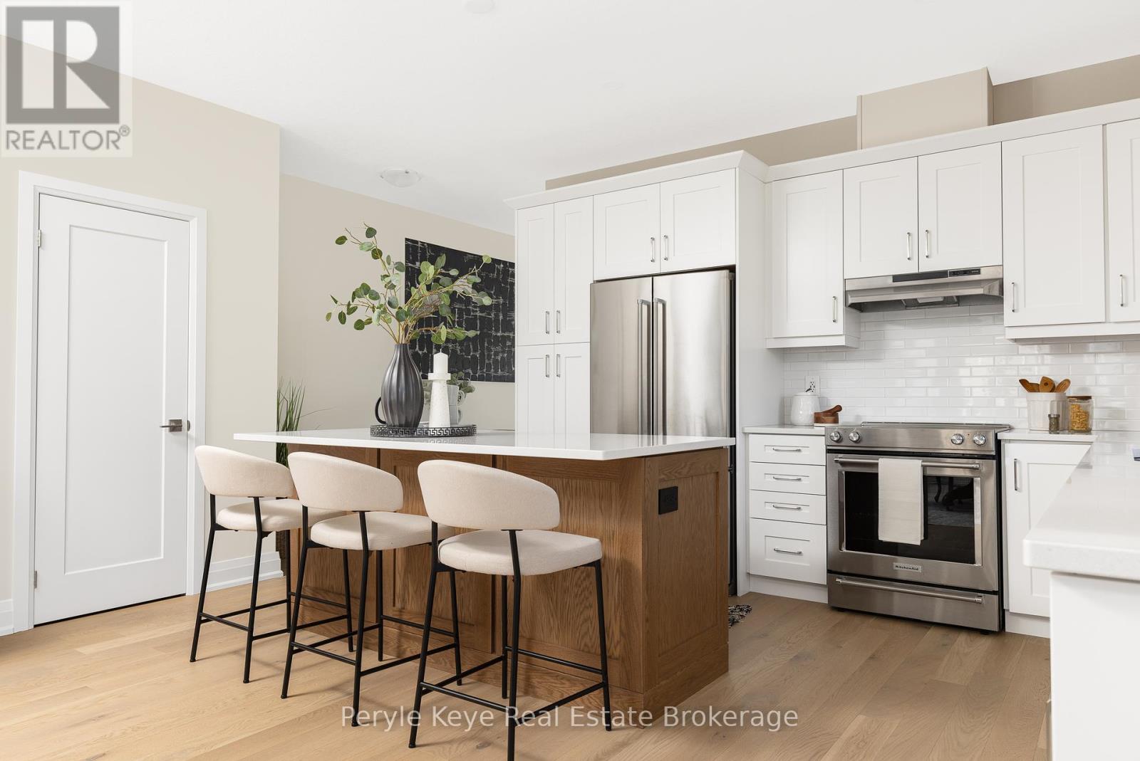 14 Charles Morley Boulevard, Huntsville, Ontario  P1H 0G5 - Photo 21 - X12451087