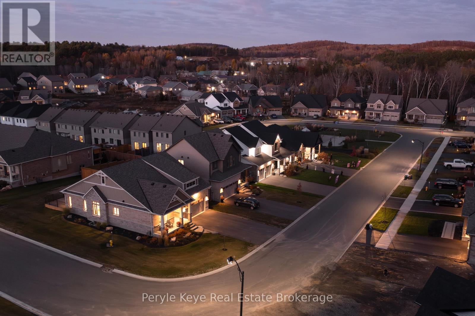 14 Charles Morley Boulevard, Huntsville, Ontario  P1H 0G5 - Photo 3 - X12451087