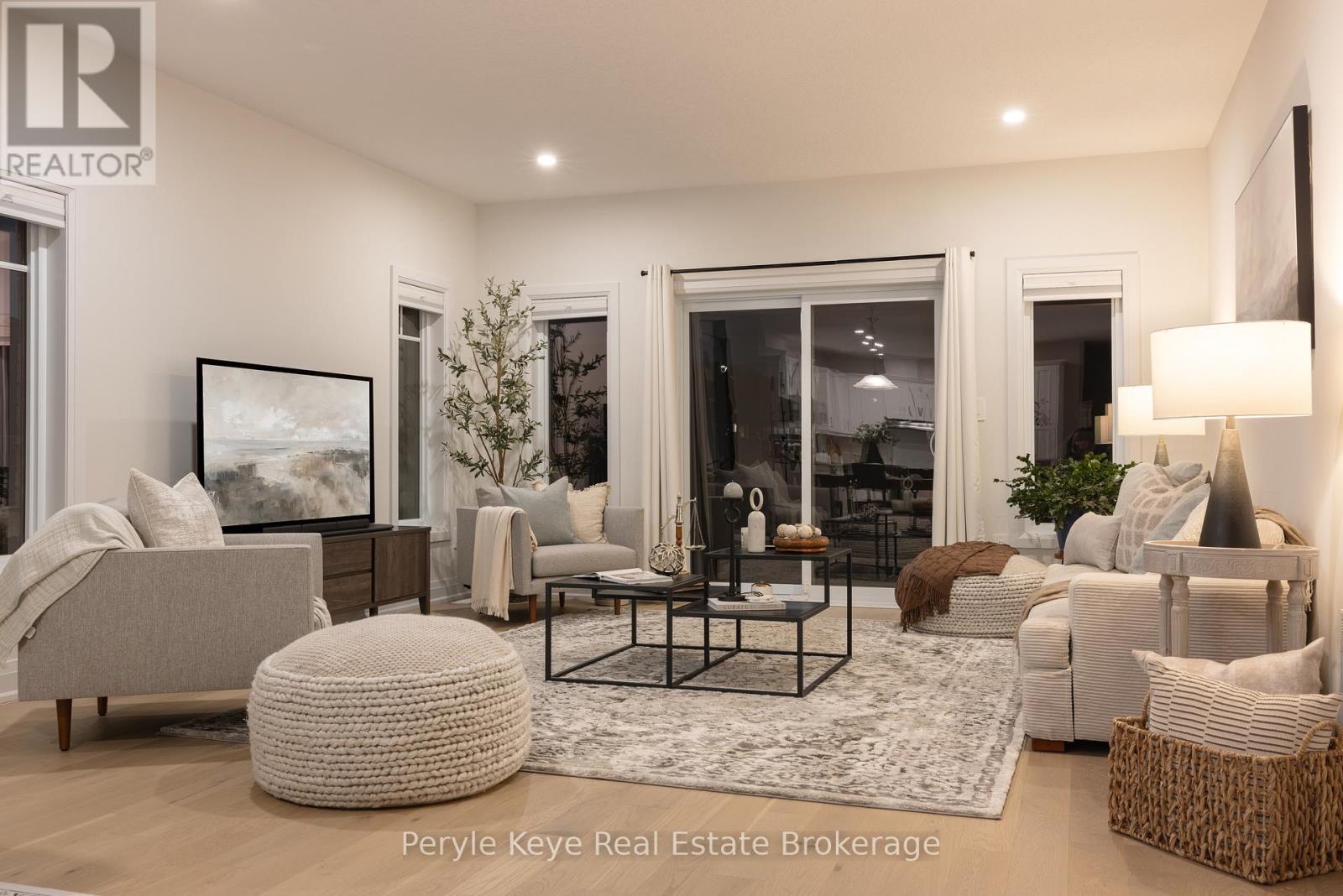 14 Charles Morley Boulevard, Huntsville, Ontario  P1H 0G5 - Photo 8 - X12451087