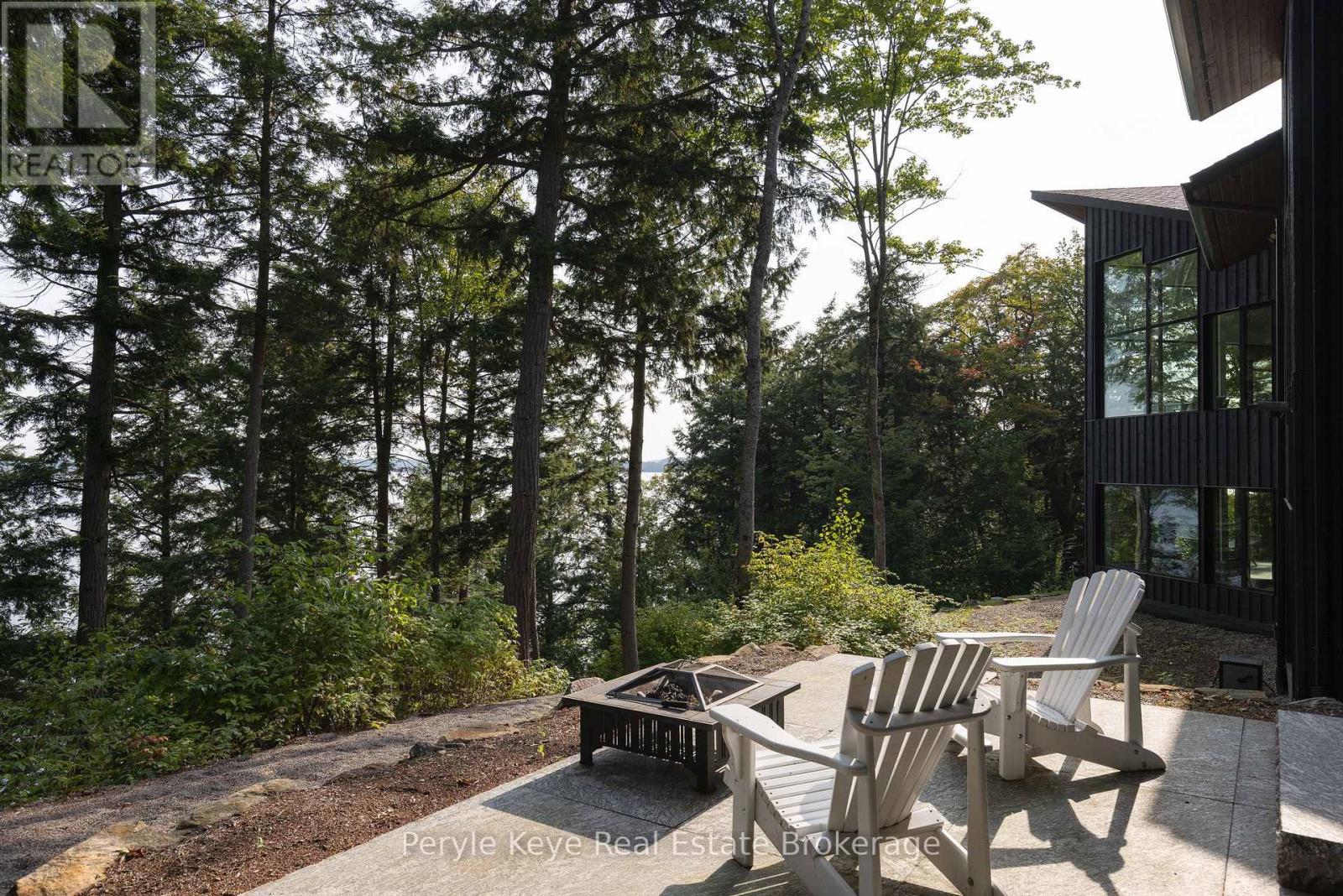 86 Claren Crescent, Huntsville, Ontario  P1H 0C3 - Photo 44 - X12451111