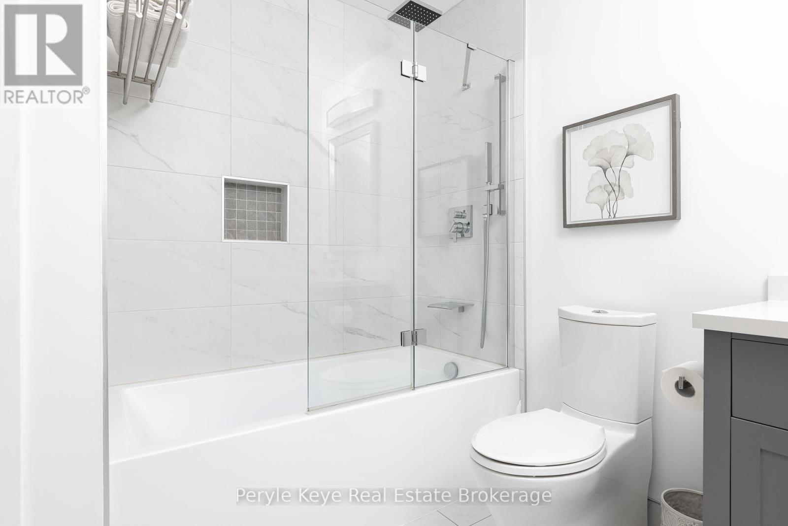 86 Claren Crescent, Huntsville, Ontario  P1H 0C3 - Photo 47 - X12451111