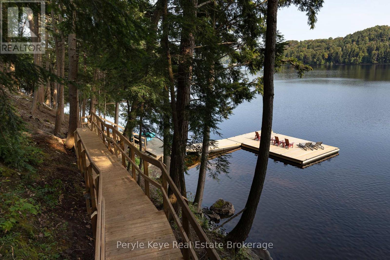 86 Claren Crescent, Huntsville, Ontario  P1H 0C3 - Photo 7 - X12451111