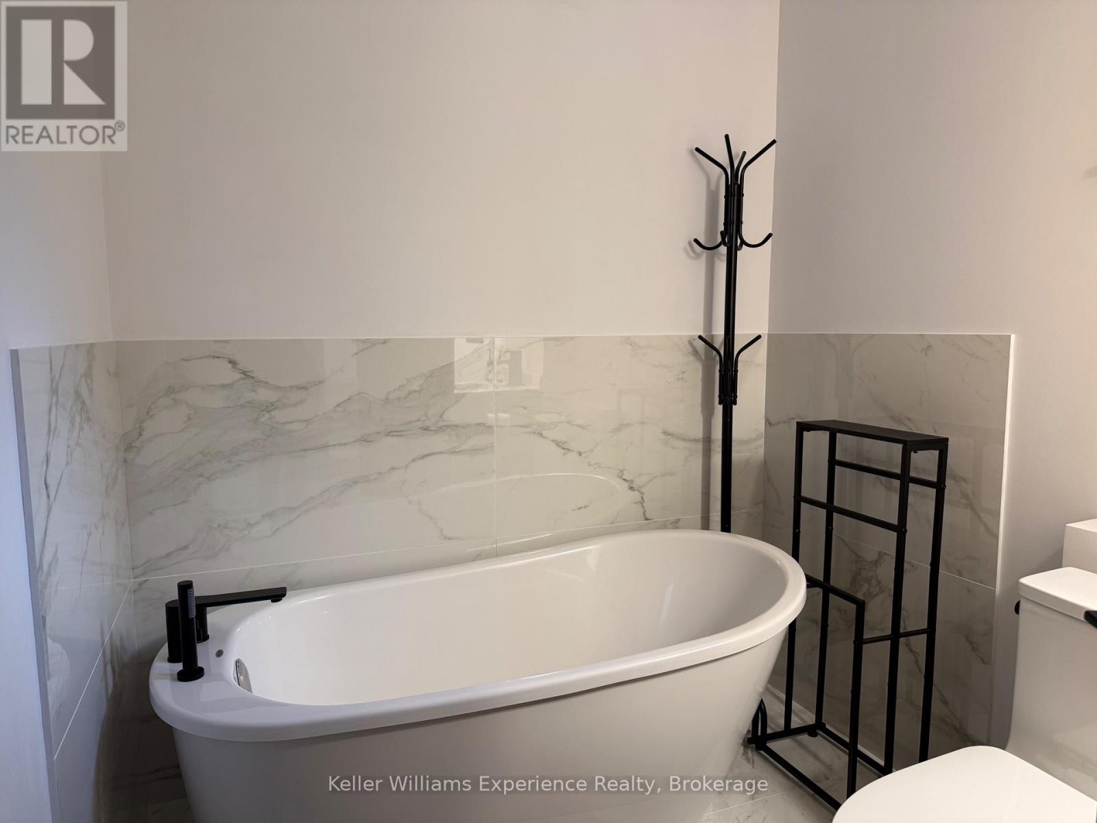 753 Honey Harbour Road, Georgian Bay, Ontario  L0K 1S0 - Photo 16 - X12451673