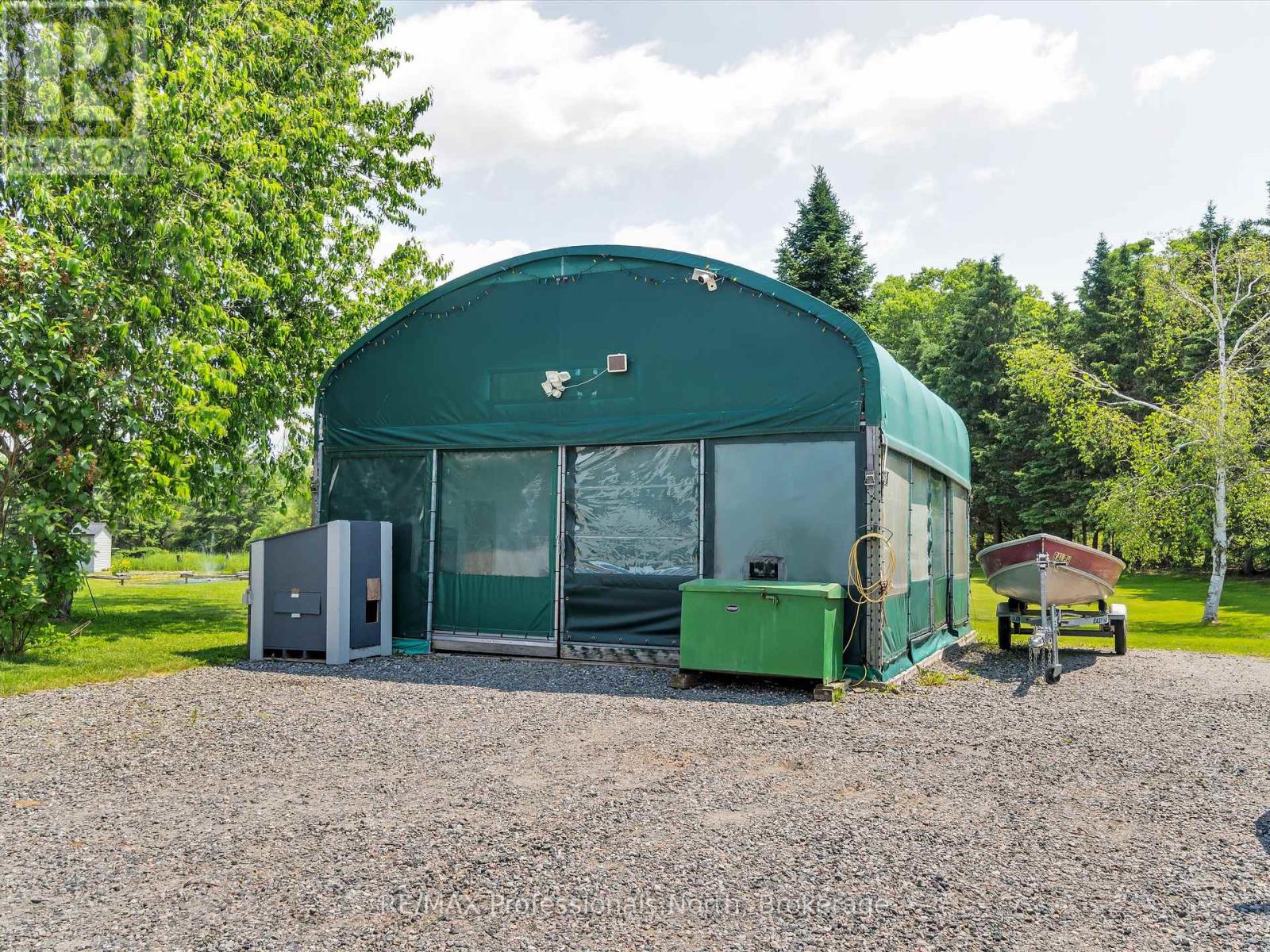 1287 Golden Beach Road, Bracebridge, Ontario  P1L 1W8 - Photo 10 - X12451690