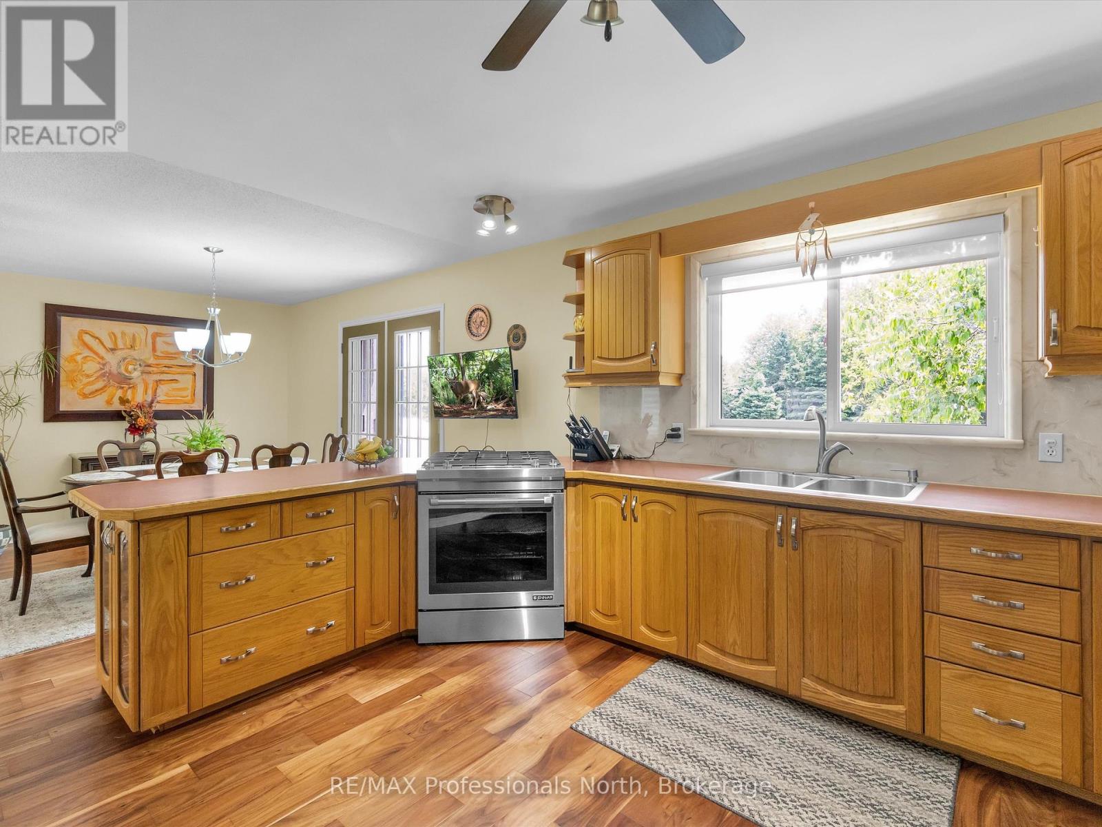 1287 Golden Beach Road, Bracebridge, Ontario  P1L 1W8 - Photo 12 - X12451690