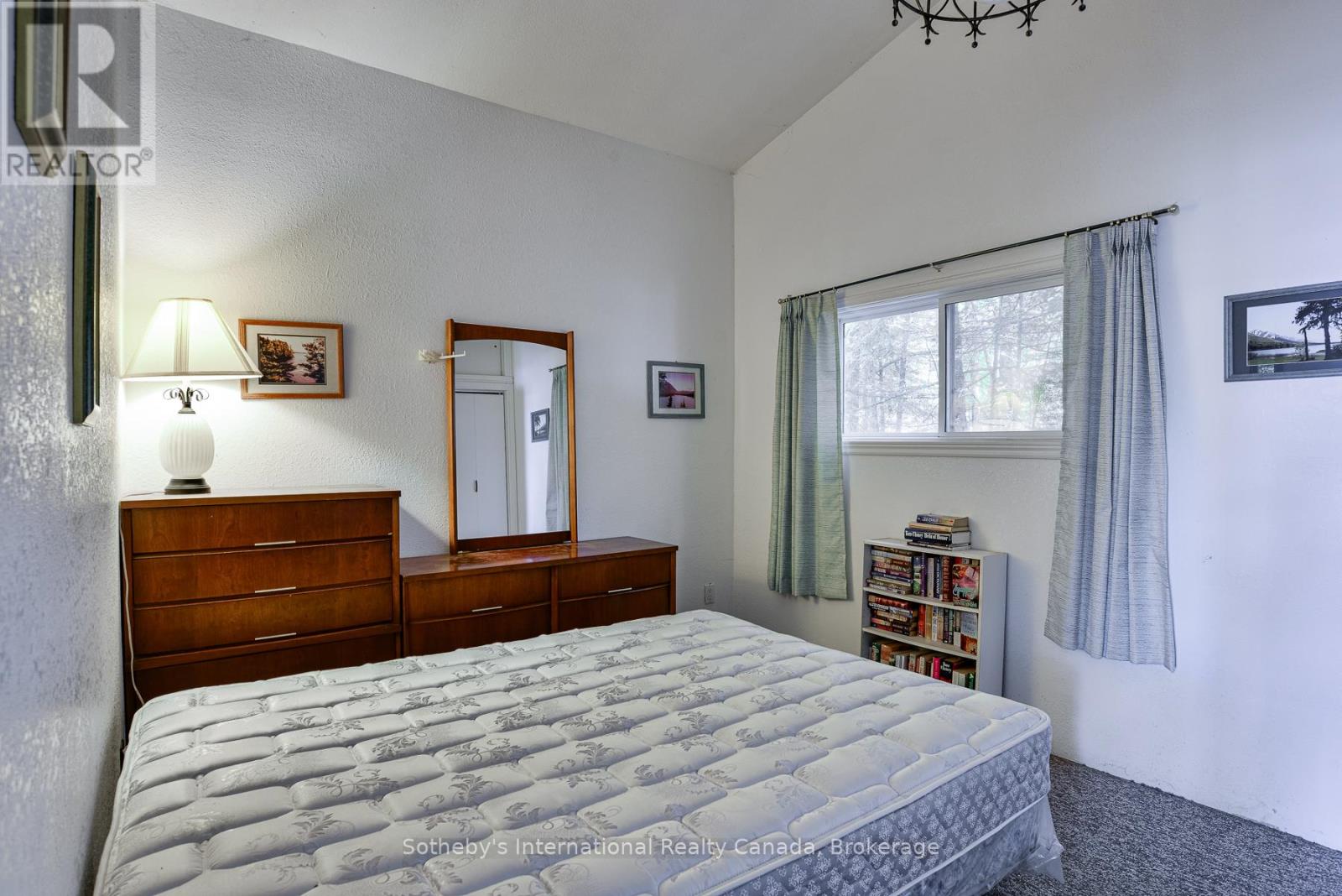 1338 Browning Isl Island, Bracebridge, Ontario  P1L 1X2 - Photo 11 - X12452498