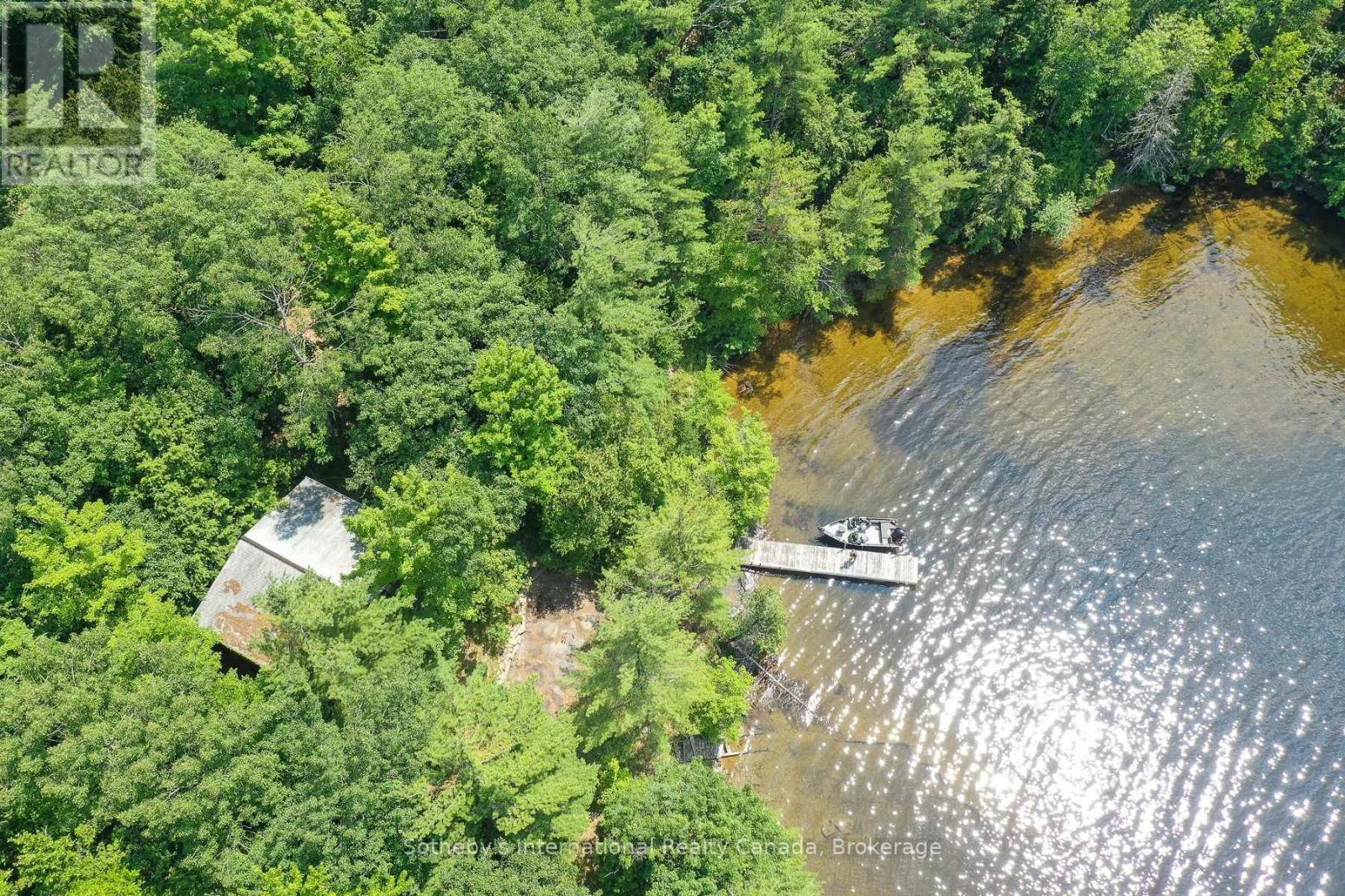 1338 Browning Isl Island, Bracebridge, Ontario  P1L 1X2 - Photo 16 - X12452498