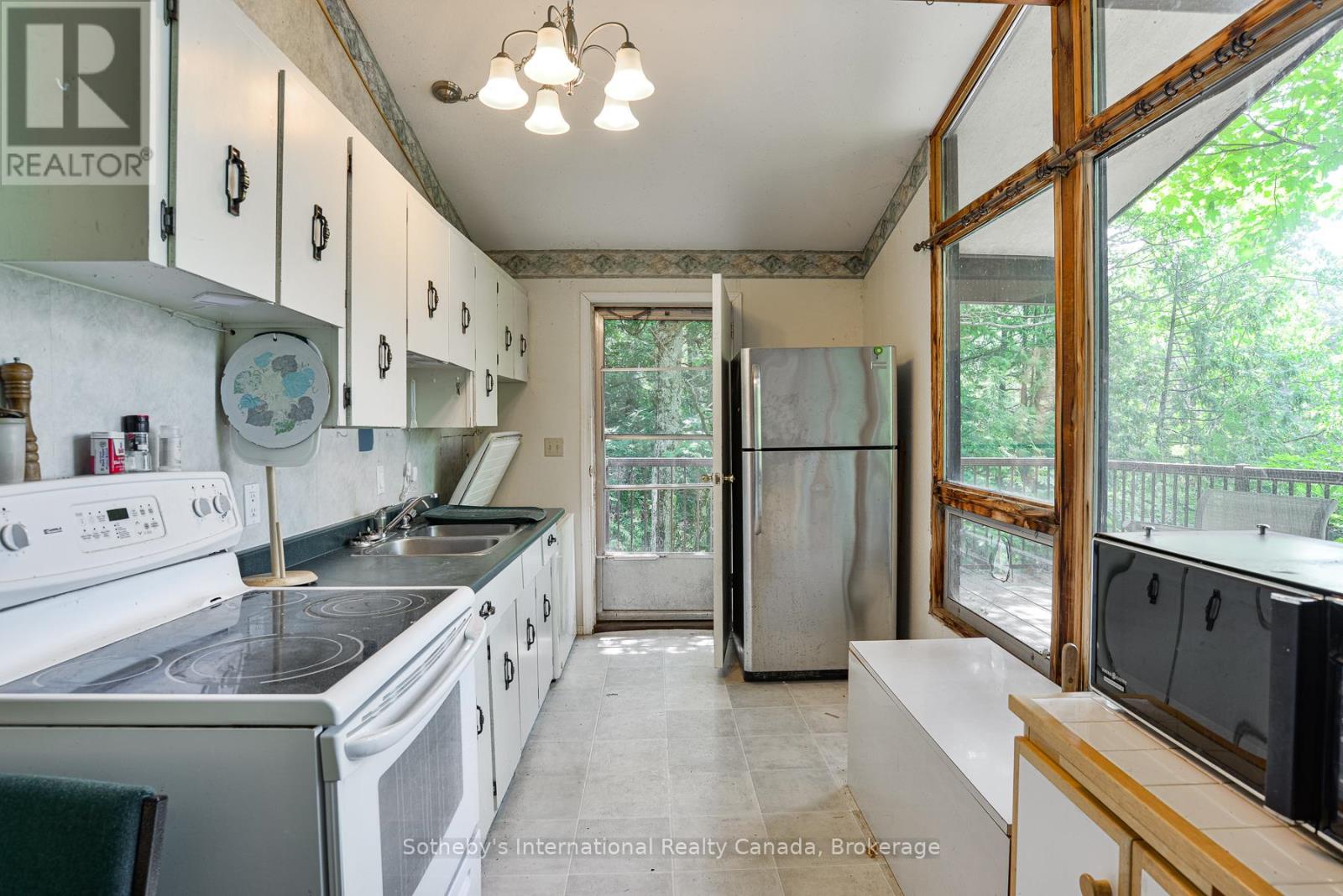 1338 Browning Isl Island, Bracebridge, Ontario  P1L 1X2 - Photo 7 - X12452498