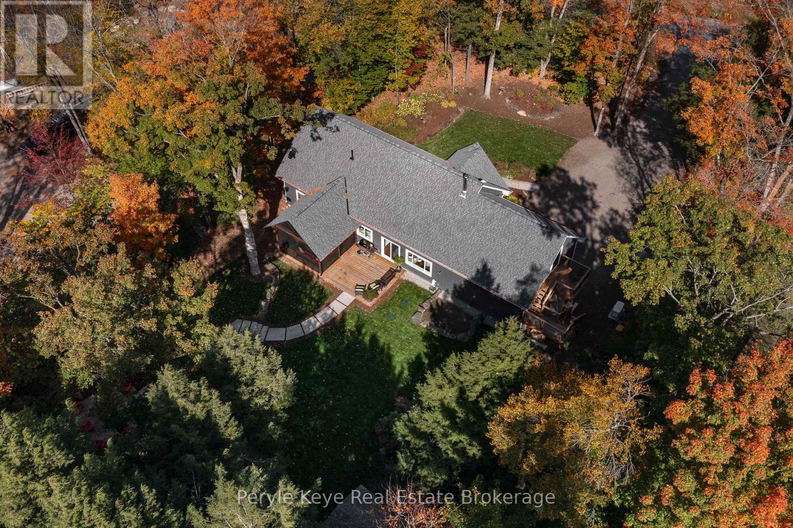 1100 Xavier Street, Gravenhurst, Ontario  P0E 1G0 - Photo 47 - X12453391