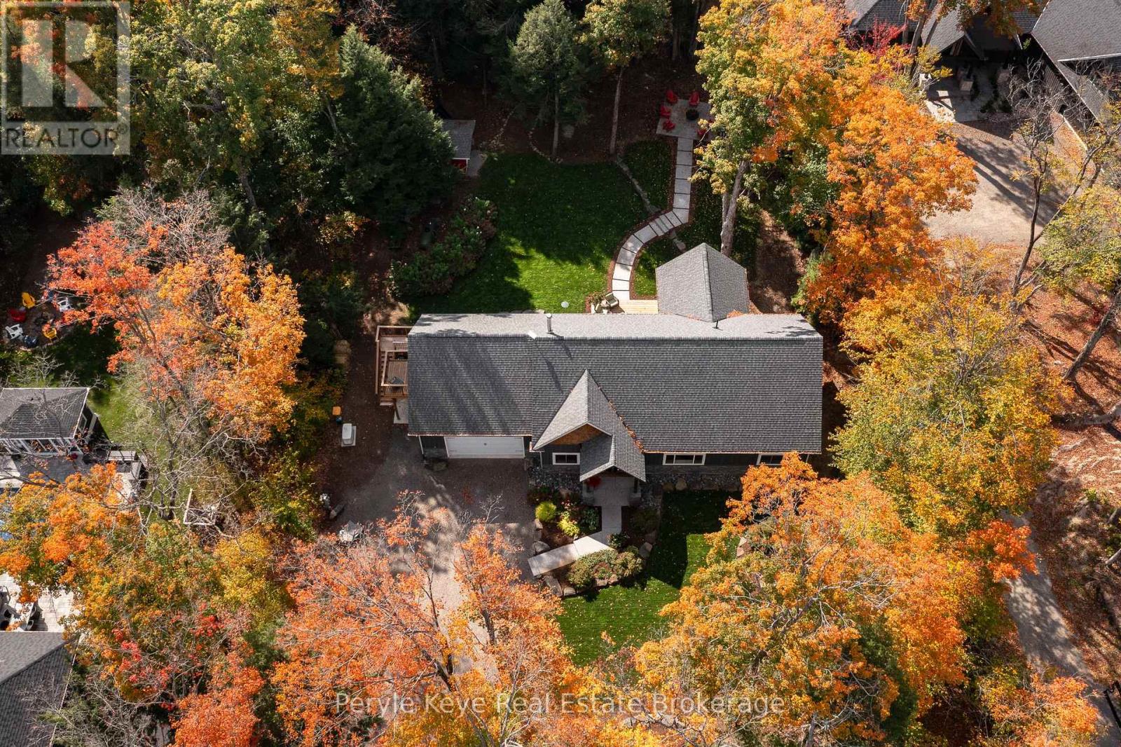 1100 Xavier Street, Gravenhurst, Ontario  P0E 1G0 - Photo 49 - X12453391