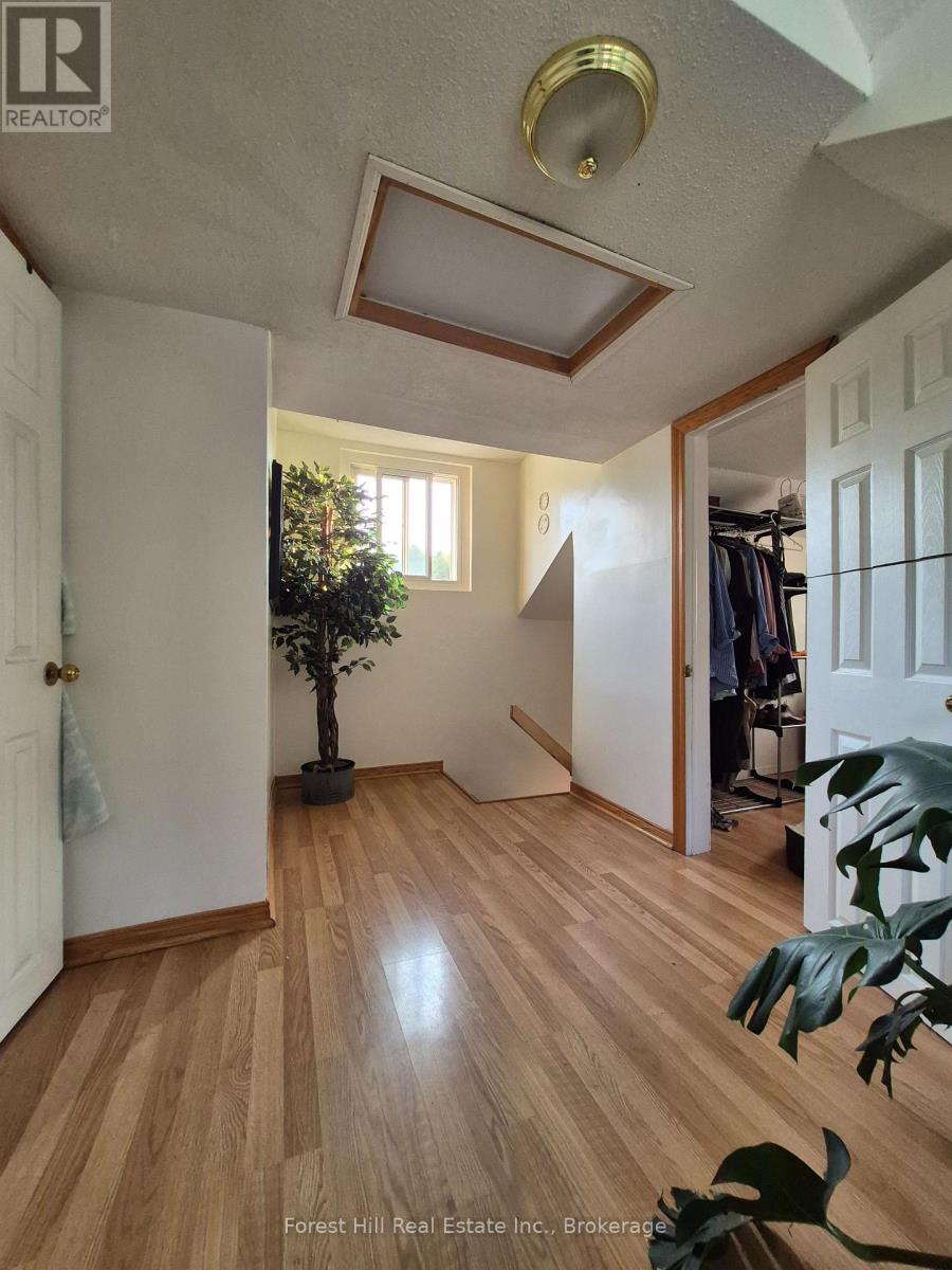 77 James Bay Junction Road S, Seguin, Ontario  P2A 0B2 - Photo 13 - X12453718