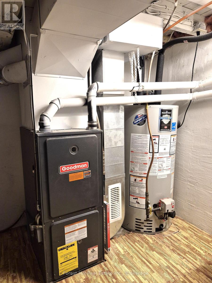 77 James Bay Junction Road S, Seguin, Ontario  P2A 0B2 - Photo 19 - X12453718