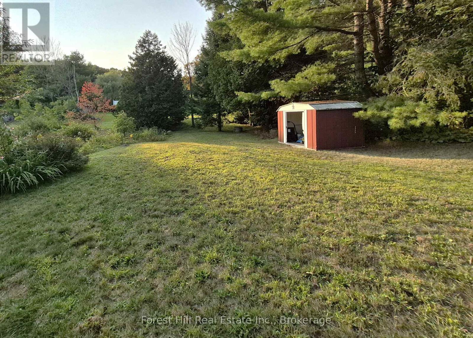 77 James Bay Junction Road S, Seguin, Ontario  P2A 0B2 - Photo 4 - X12453718