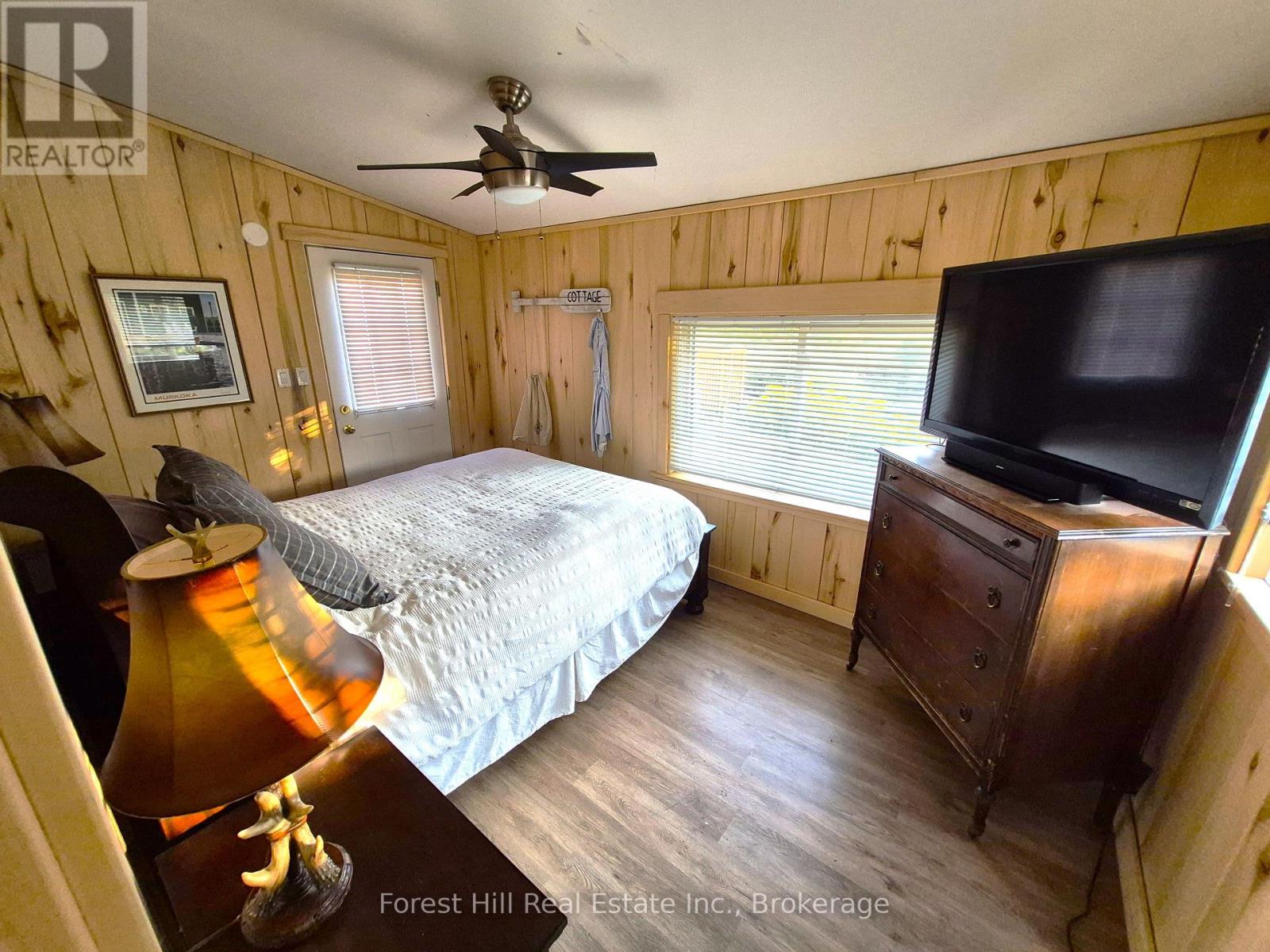 77 James Bay Junction Road S, Seguin, Ontario  P2A 0B2 - Photo 8 - X12453718